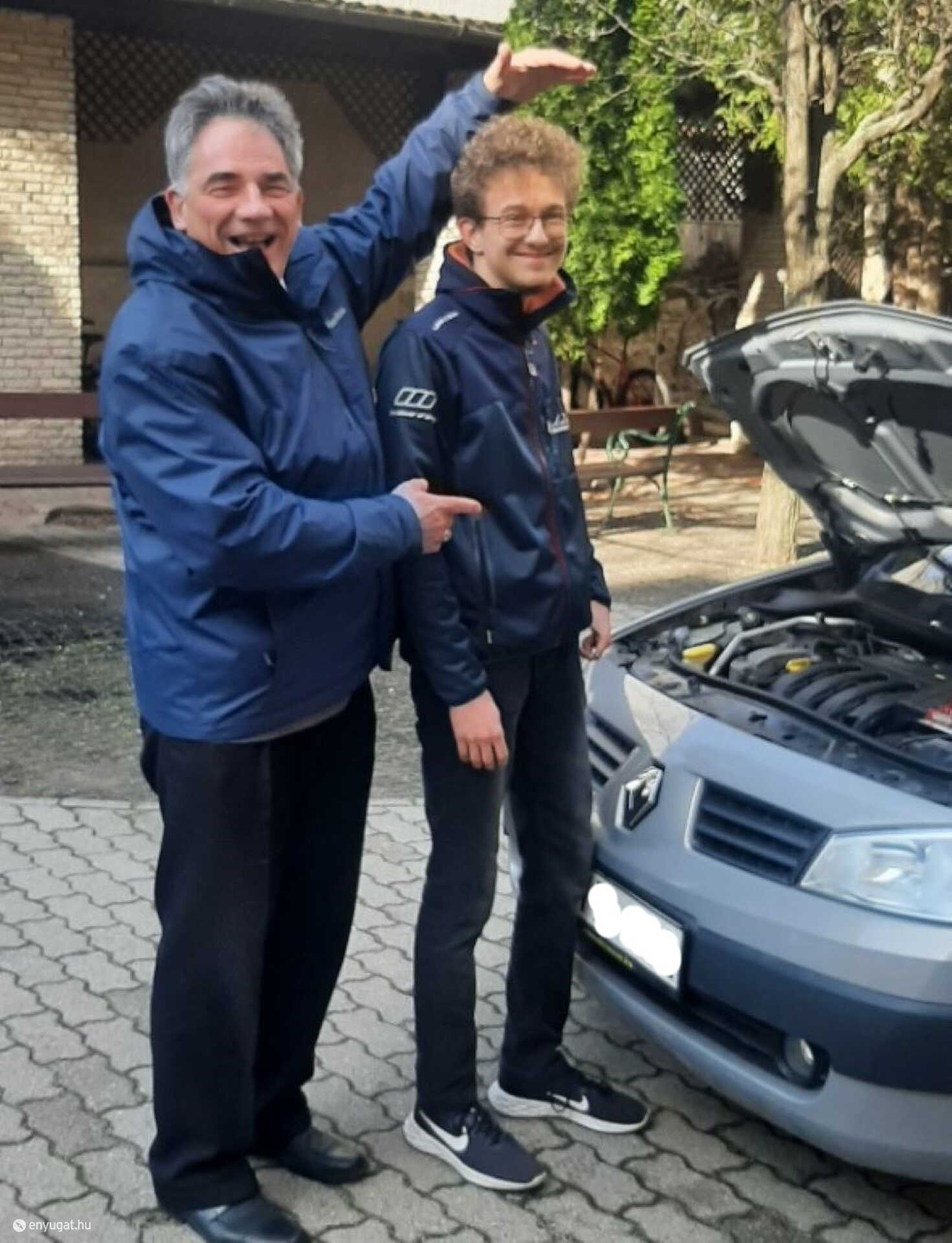 Kerpel Péter József szakfelügyelő örült a segítségnek.