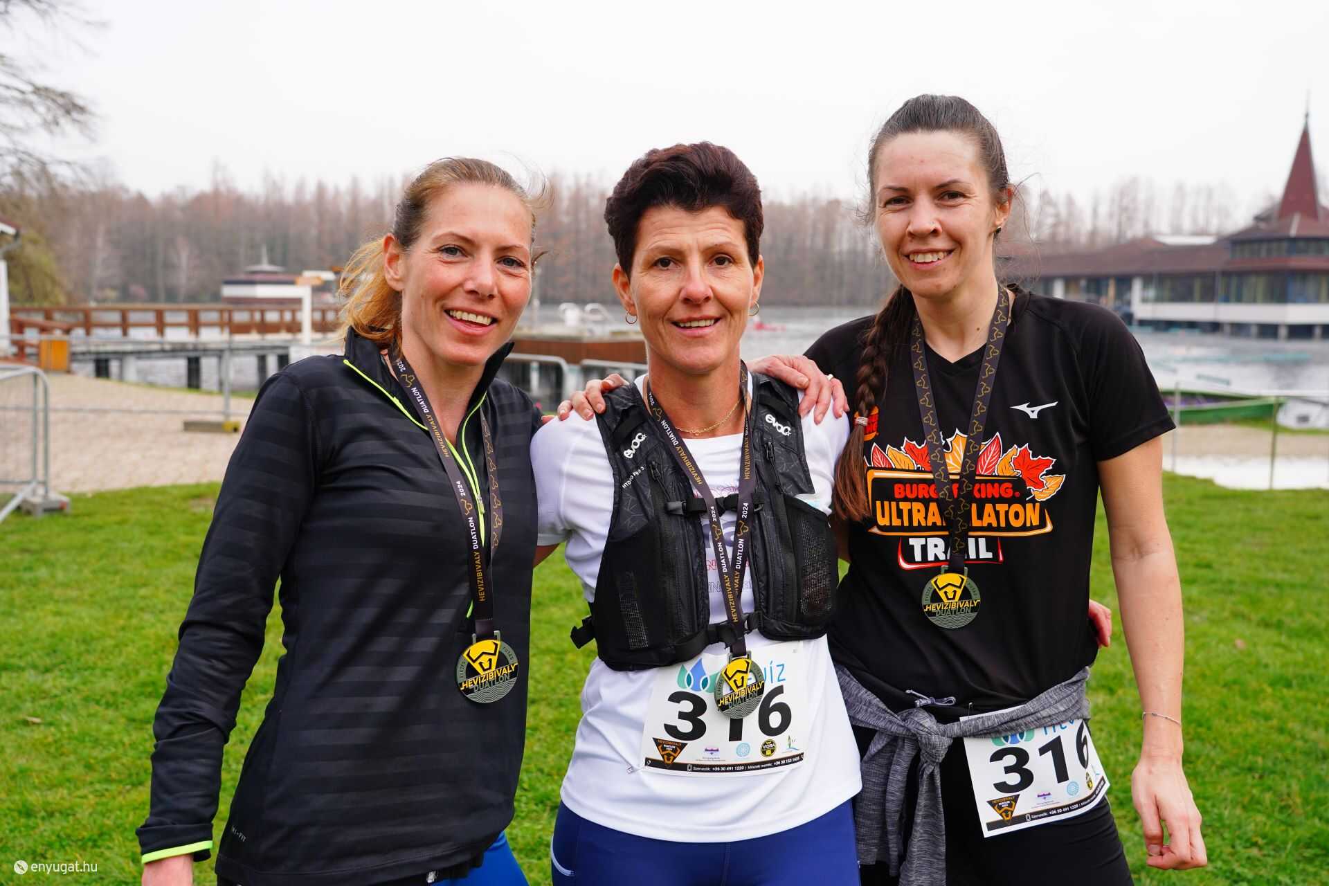 Táp Bernadett, Szigethi Ibolya és Birkmayer Barbara.