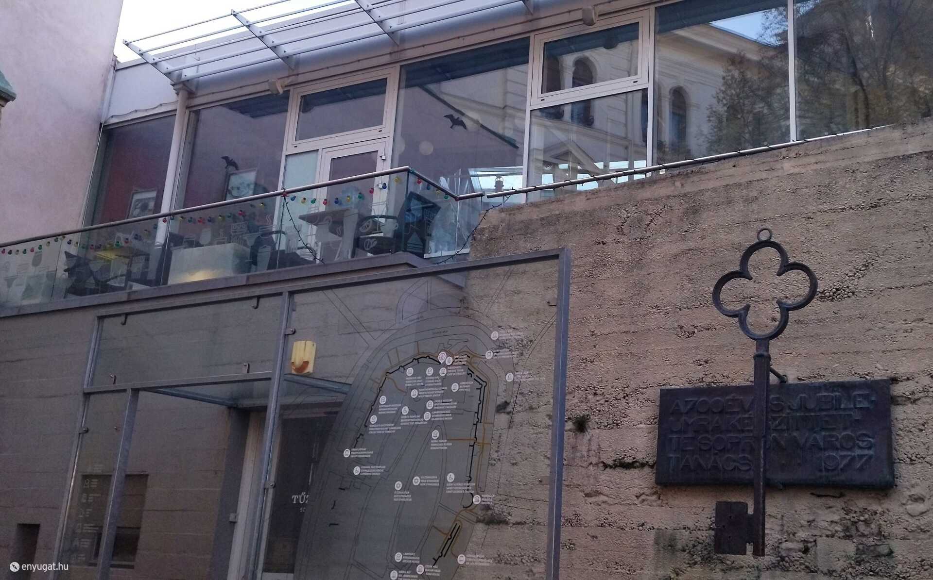A Museum Cafe megint új üzemeltetőt keres...