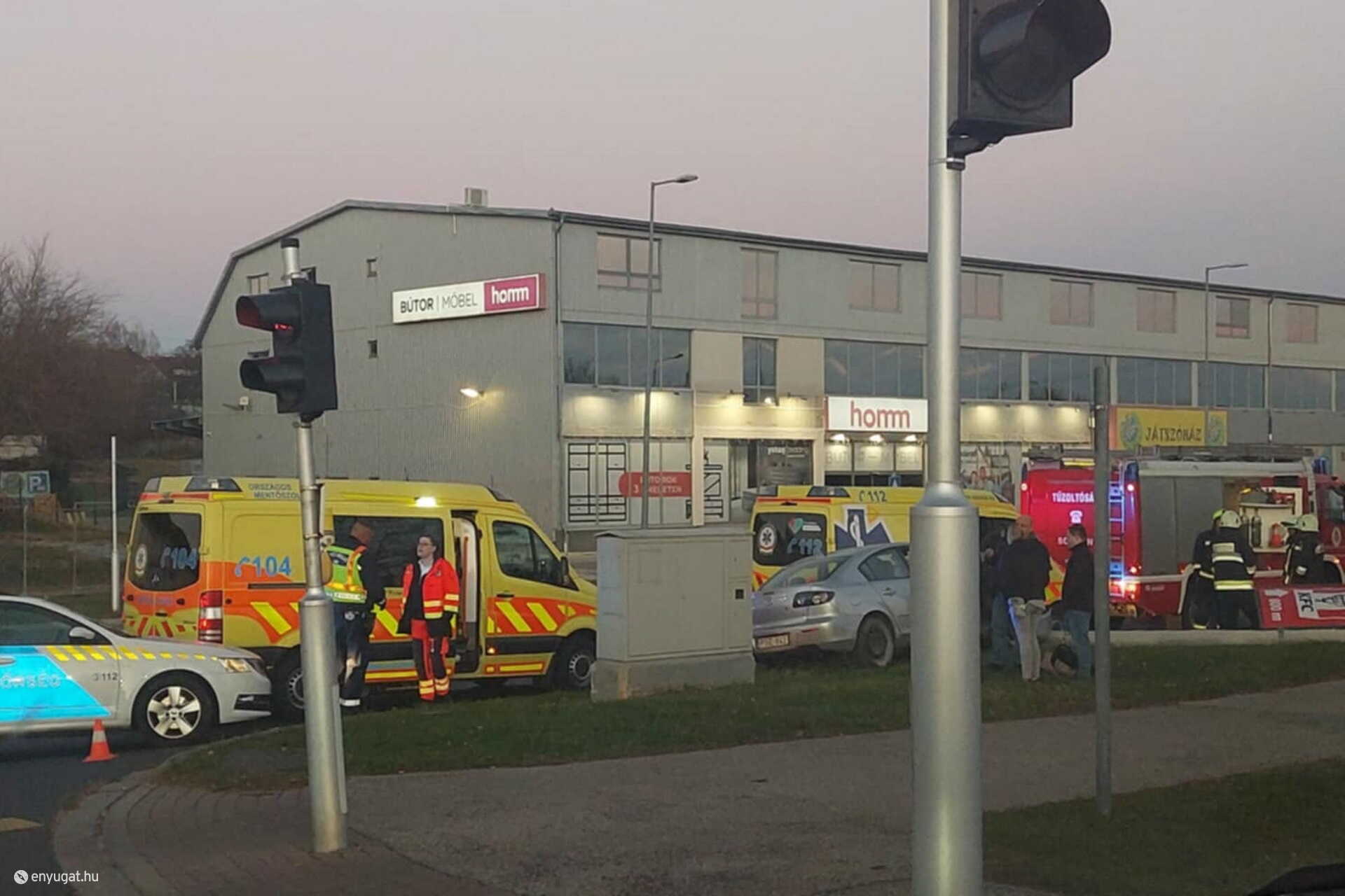 A mentőkre, a rendőrségre  és a tűzoltókra is szükség volt.