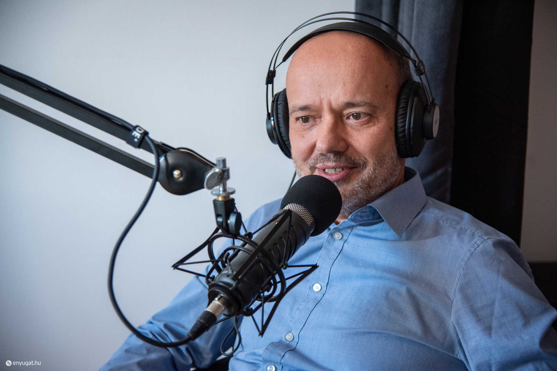 Rettegi Zsolttal podcastot is készített a Nyugat.hu, akkor az egyházi könnyűzenéről és annak valódi mélységeiről beszélgettek vele.
