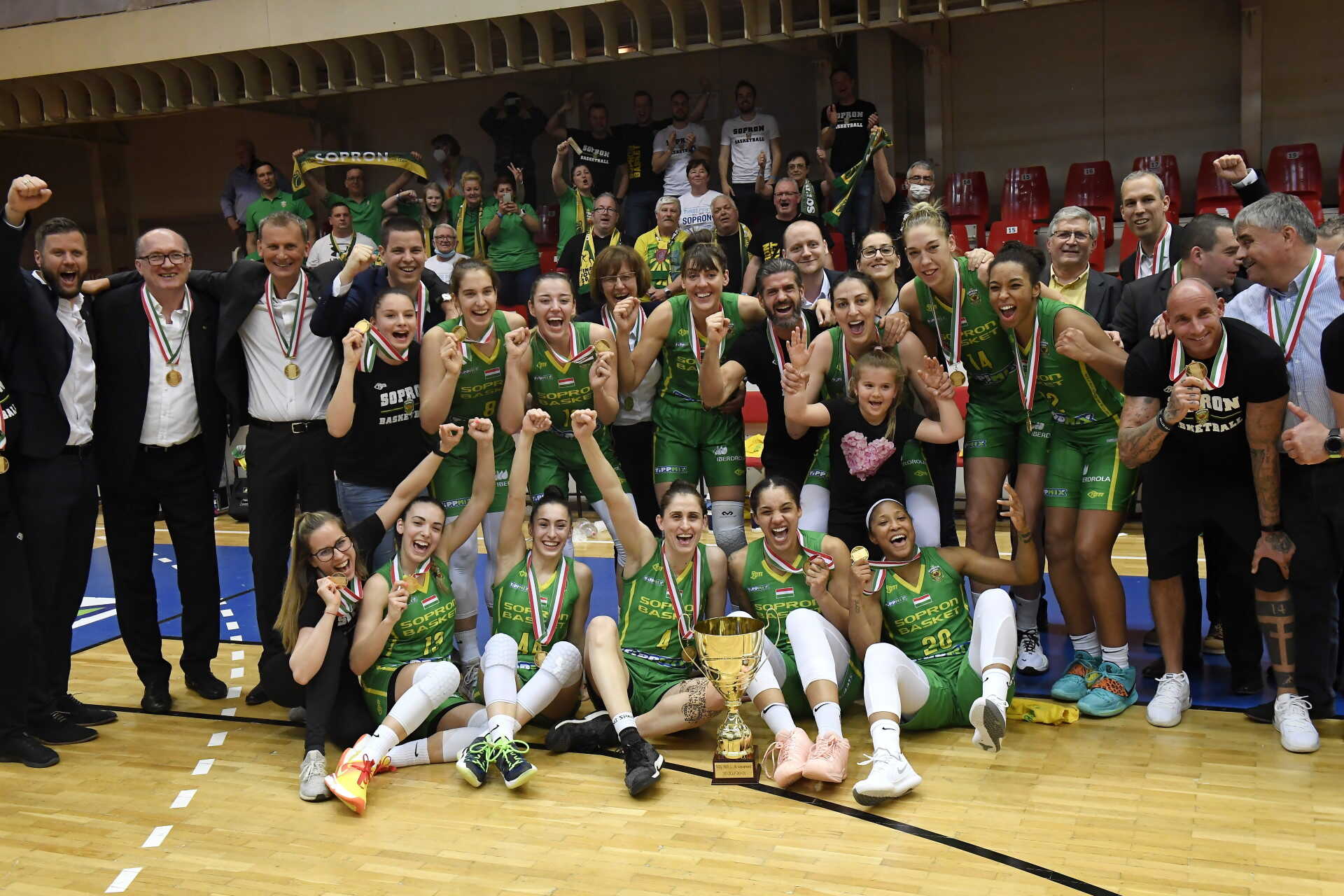 14-edszer bajnok a Sopron Basket
