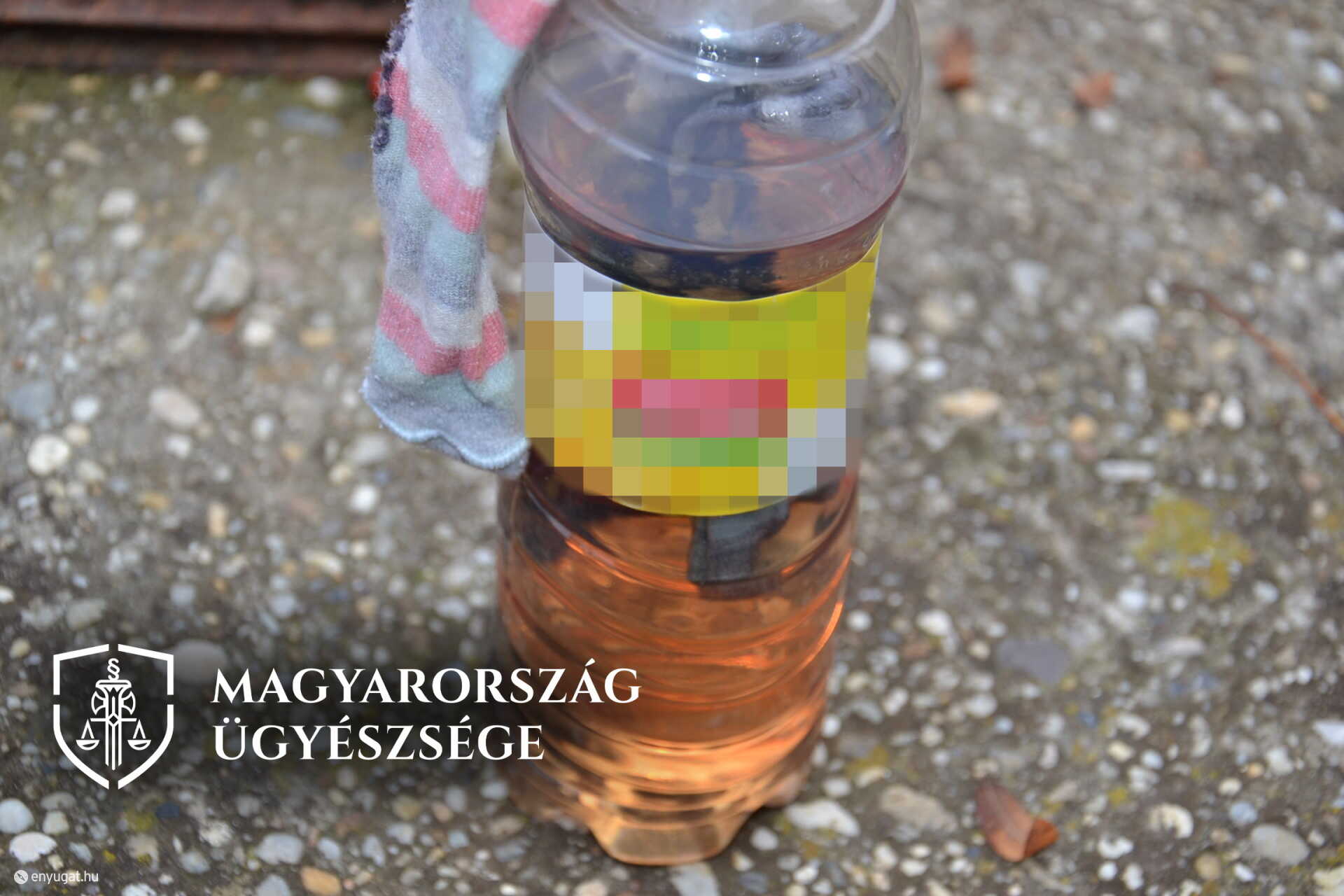 Házi készítésű Molotov-koktéllal akart bosszút állni.