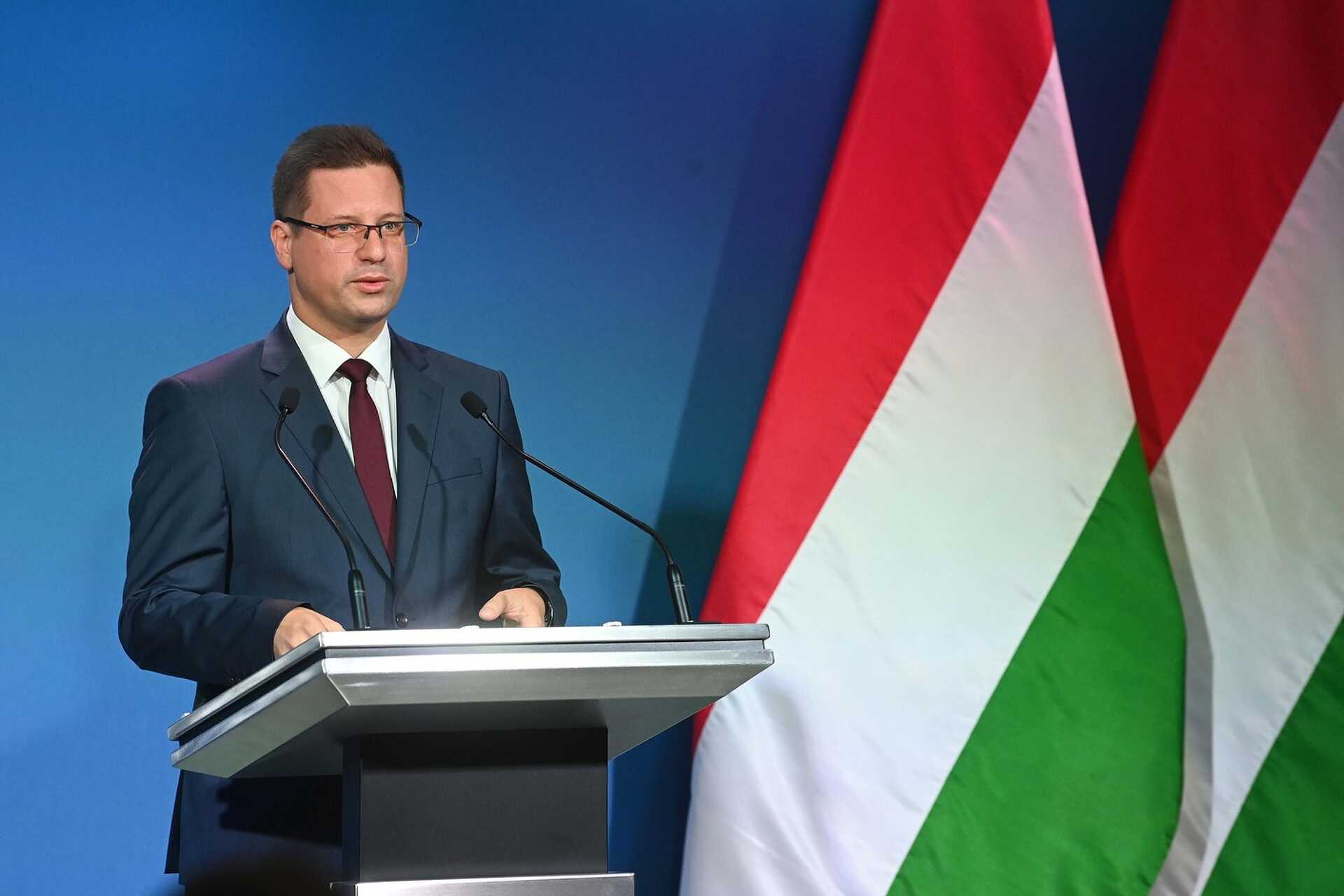Gulyás Gergely, a Miniszterelnökséget vezető miniszter a Kormányinfón