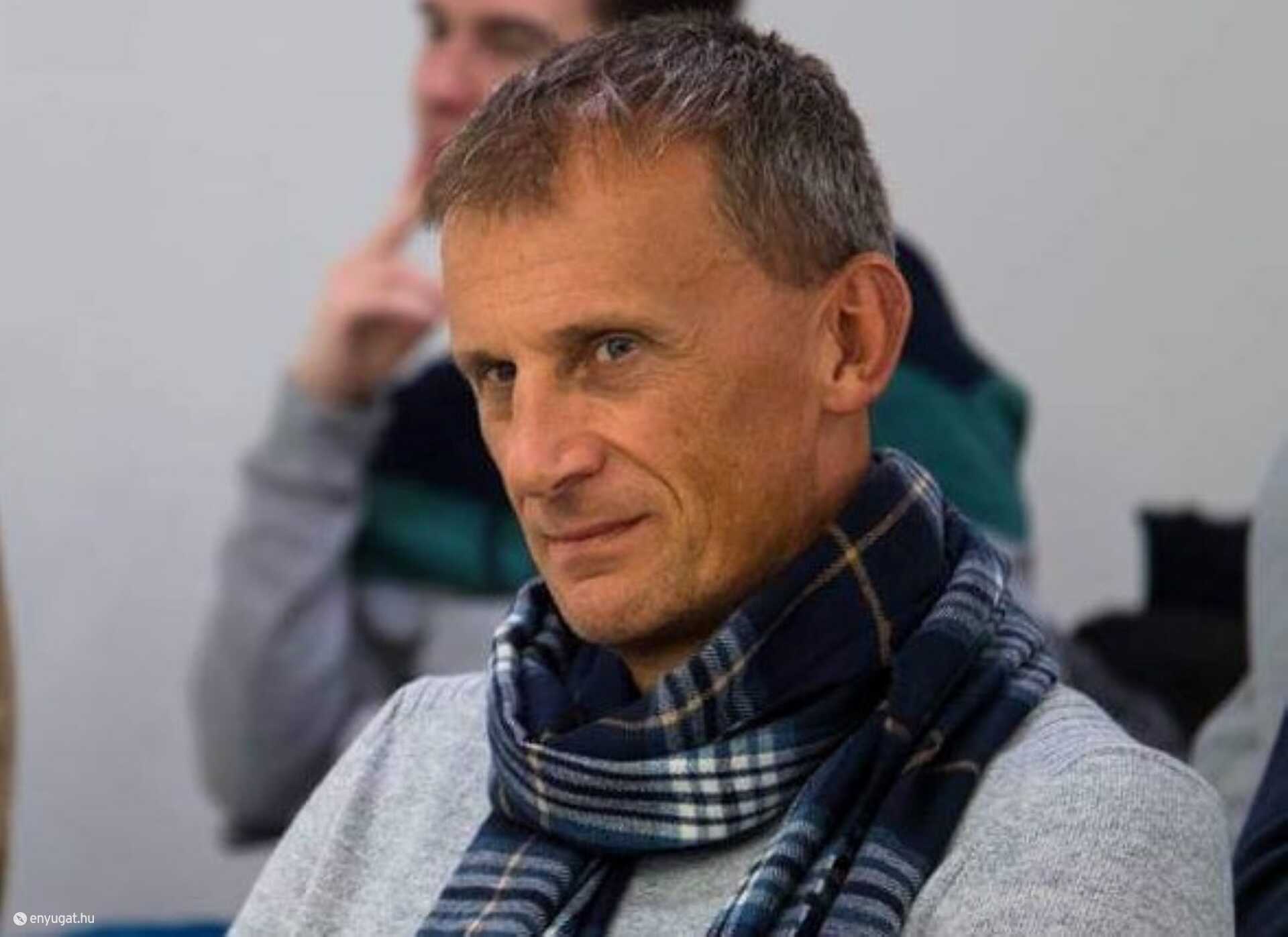 A Sopron Basketn l A Hanyatl s Elker l se Ellen K zdenek