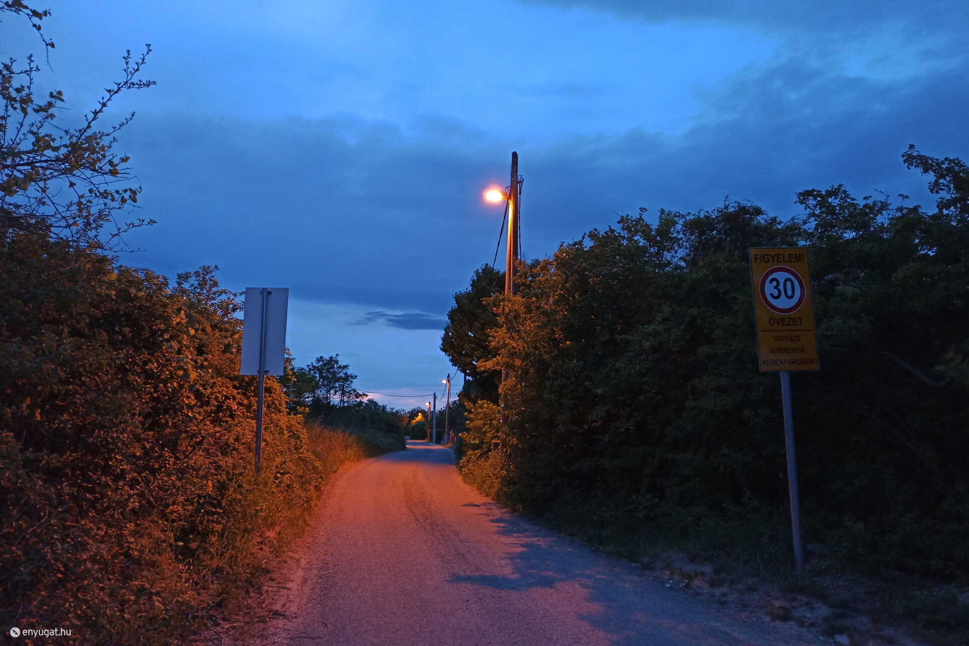 Új közvilágítás a Csőszház dűlőben