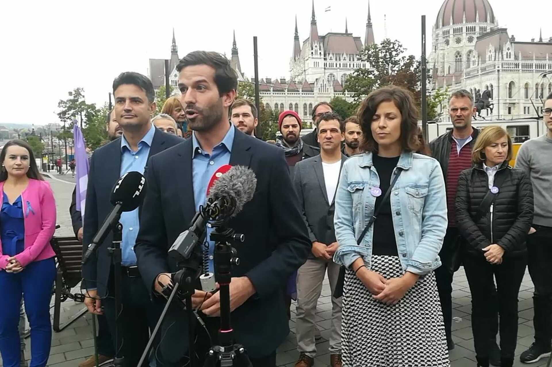 Fekete-Győr András bejelenti, hogy a Momentum Márki-Zay Pétert támogatja