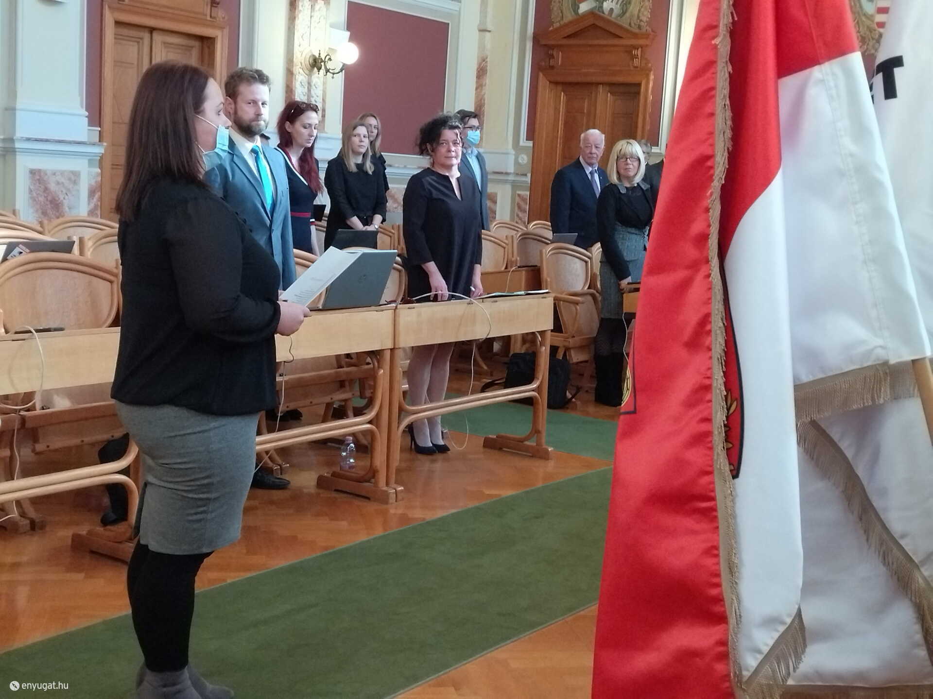 Némethné Czuppon Enikő letette az esküt.