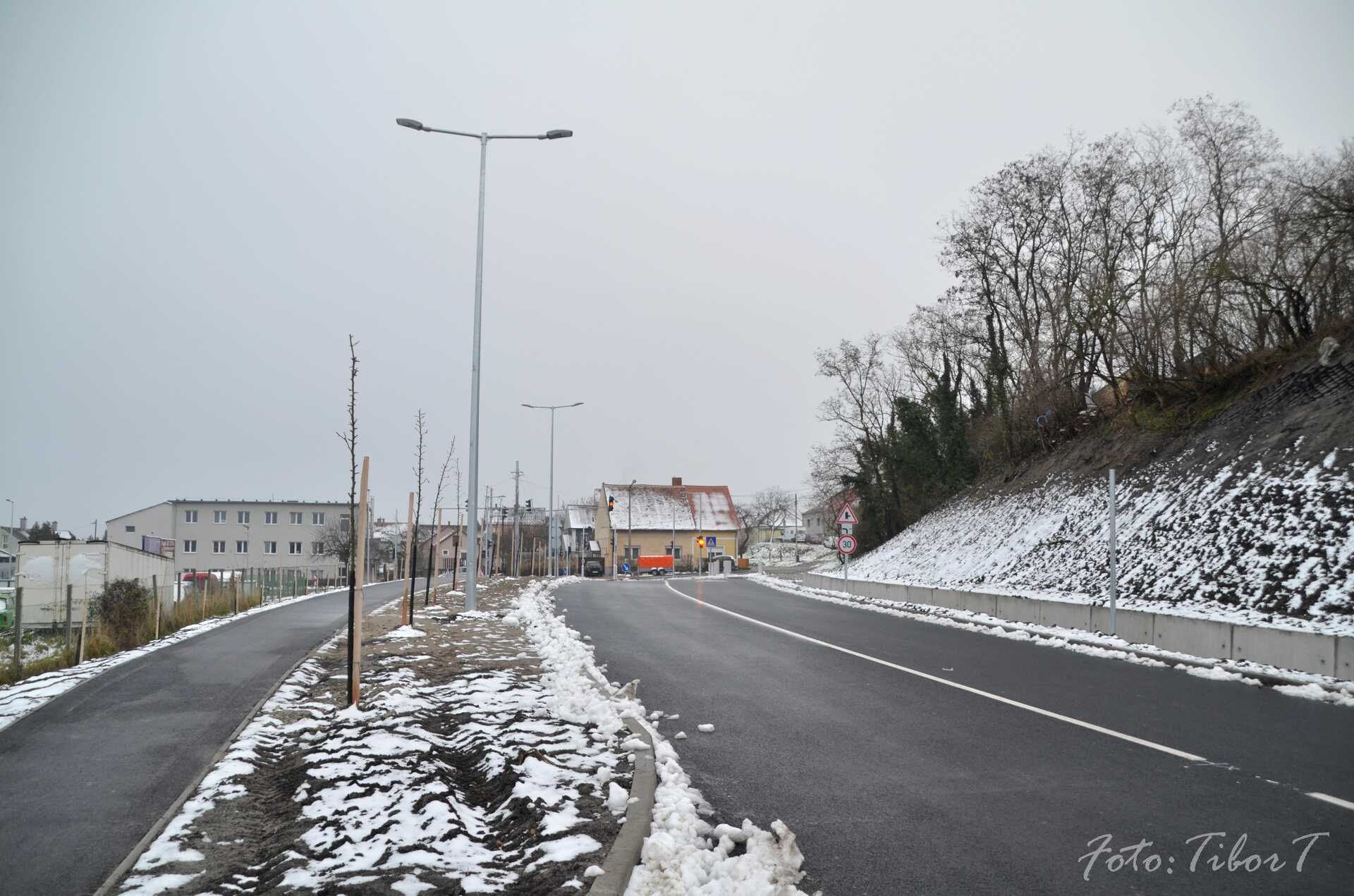Az új, temetőt elkerülő Mély út