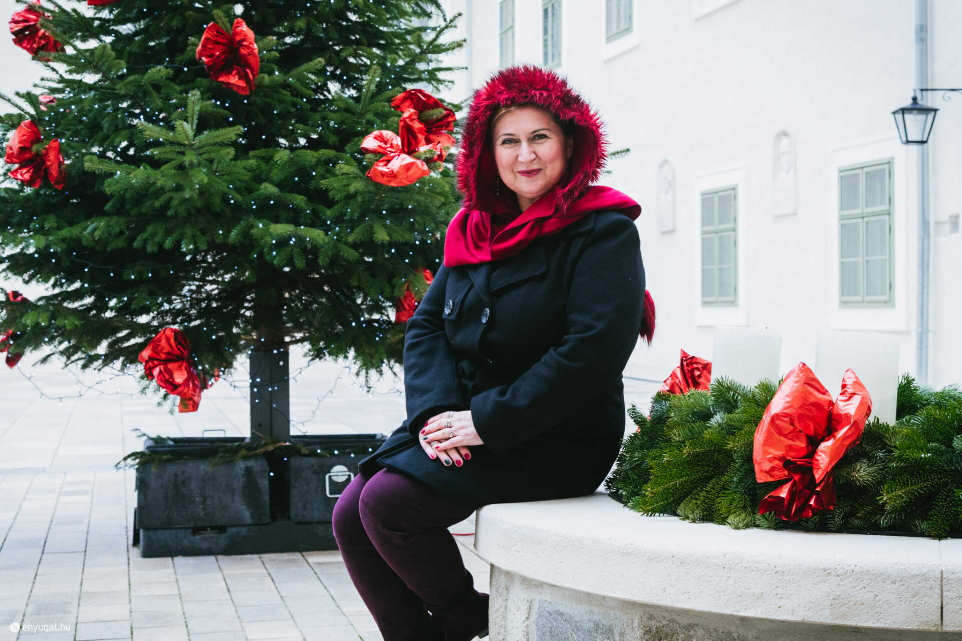 Dr. Farkas Anikó, azaz Karácsonyanyó az egyetemen.