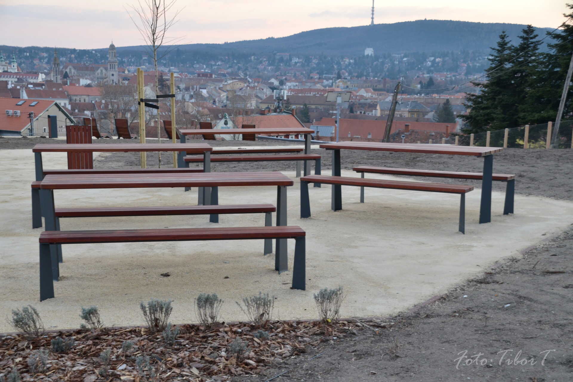 Elkészült a Koronázódomb pihenőpark