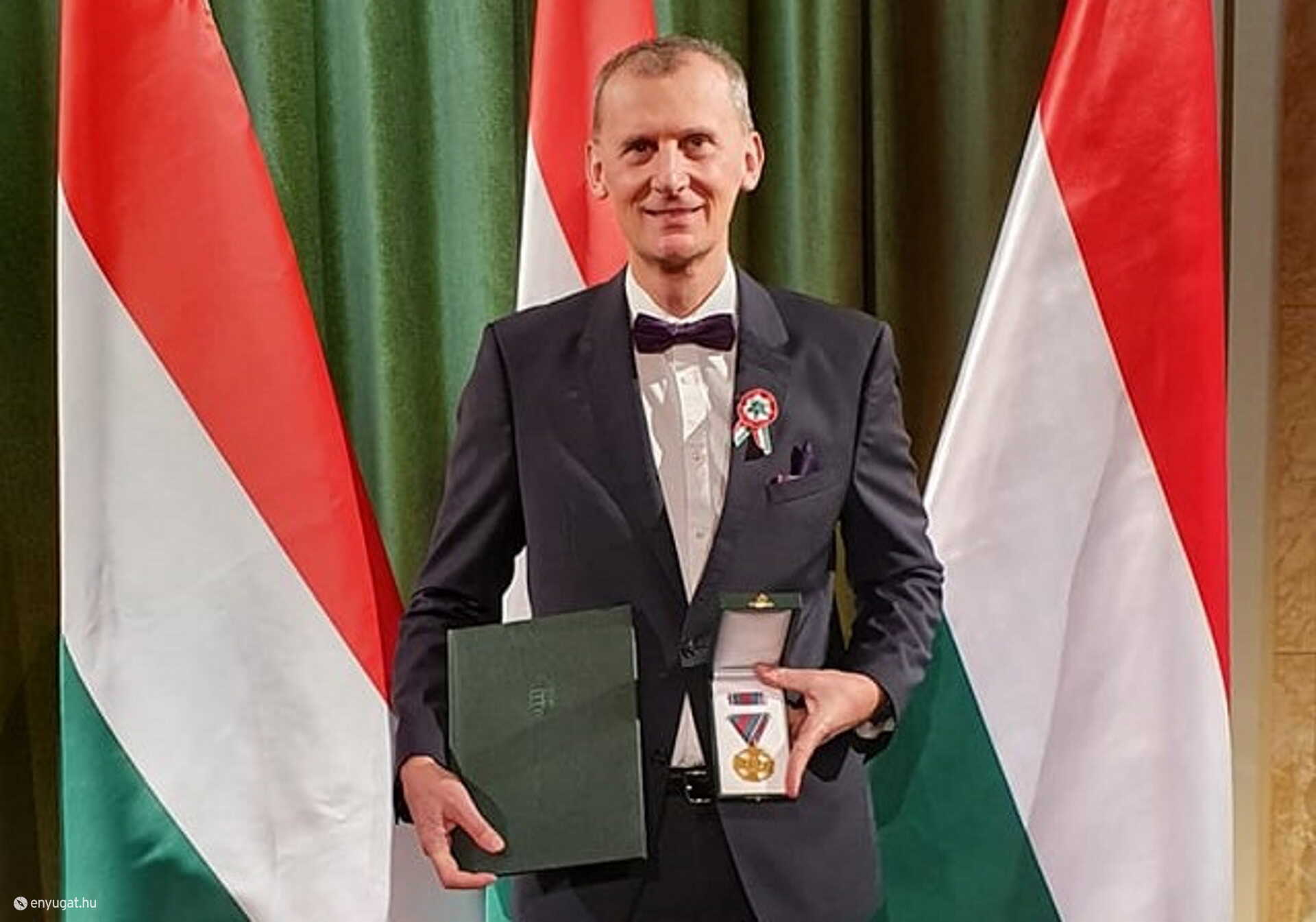 Török Zoltán munkáját állami kitüntetéssel is elismerték.
