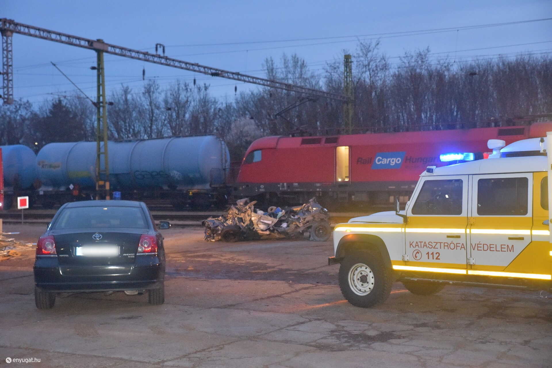 Azonnal meghalt a sofőr - Lancia hajtott tehervonat elé