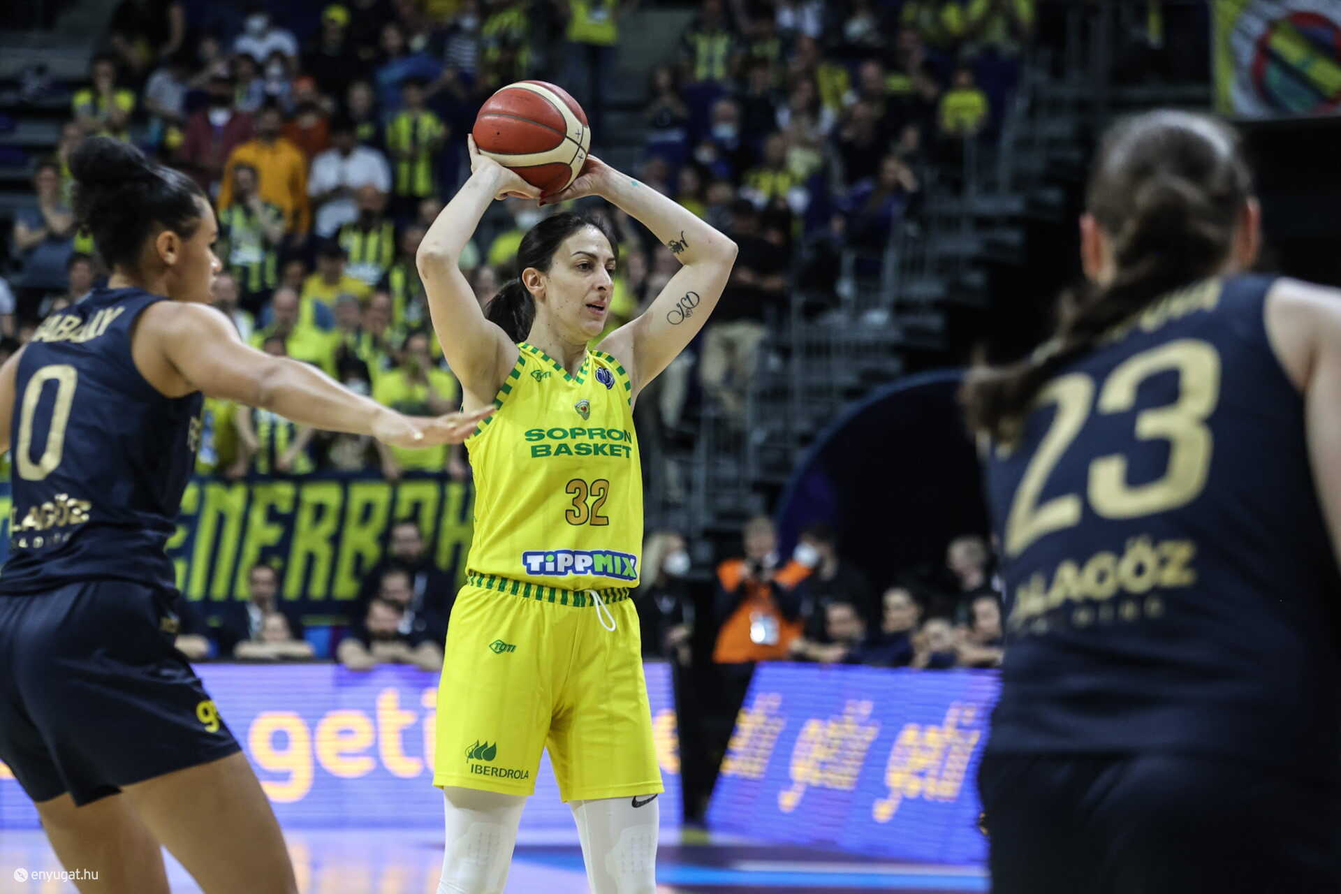 Jelena Brooks is mindent megtett a sikerért.