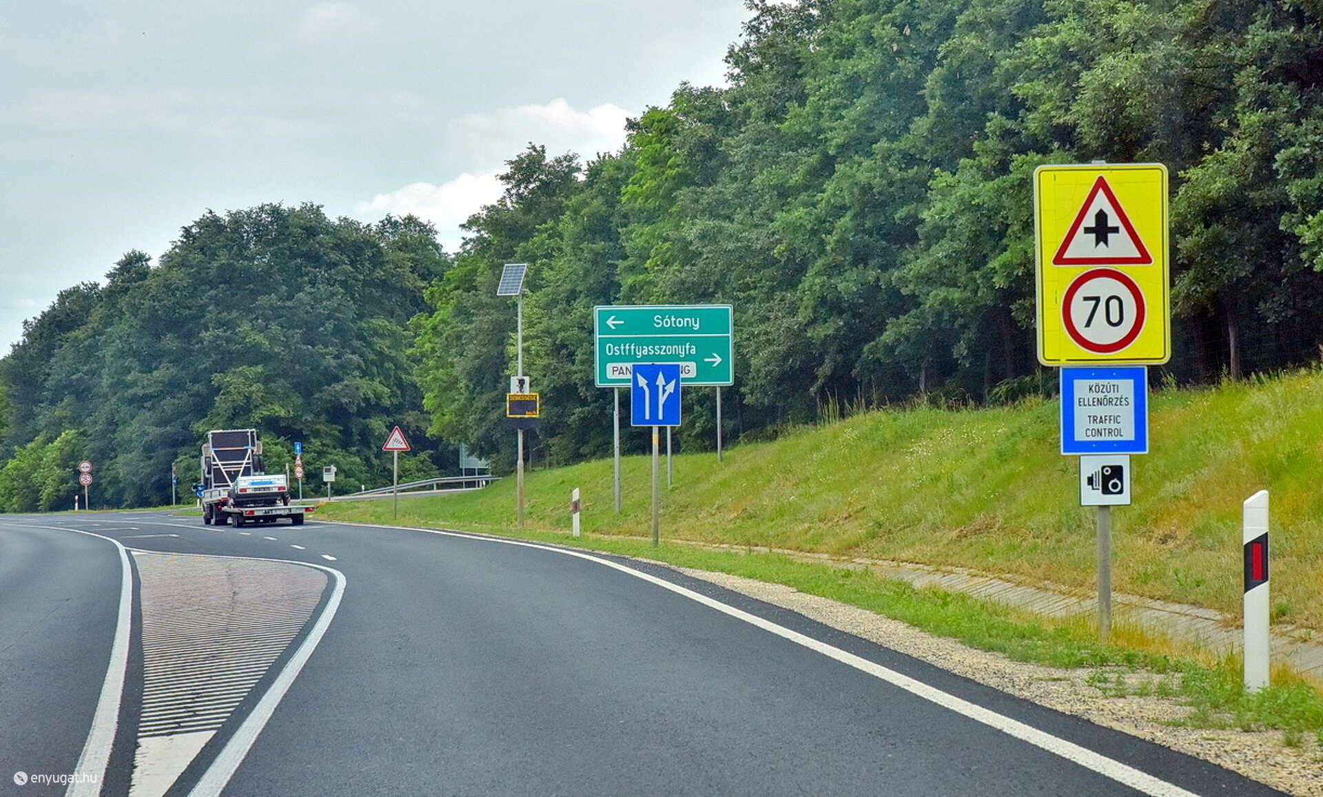 Rendszeres sebességmérés TrafIBox-ból, Sárvár határában - kikerültek a figyelmeztető táblák