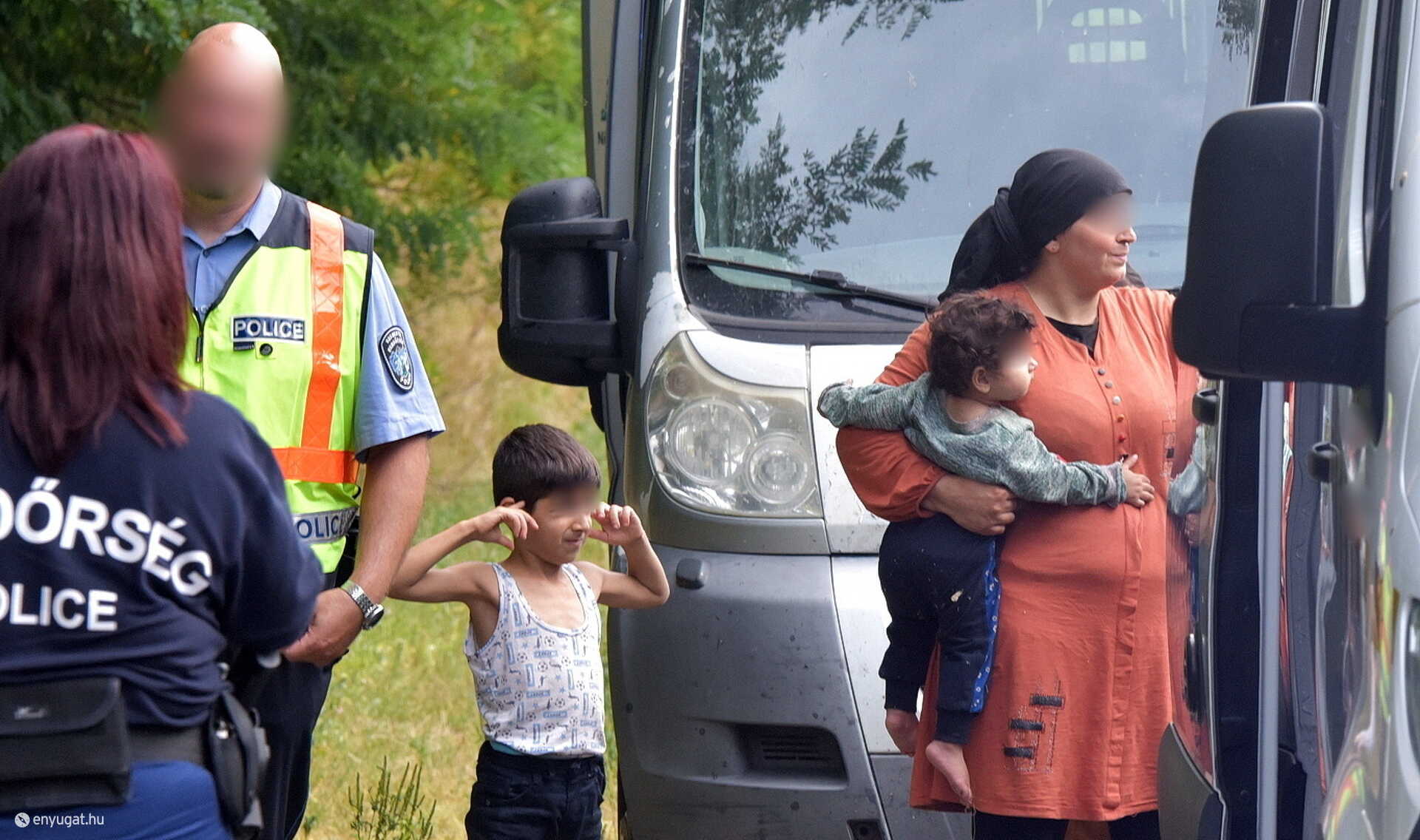 Gyerekeket és nőket szállított zöldség helyett a 8-ason elfogott svéd embercsempész