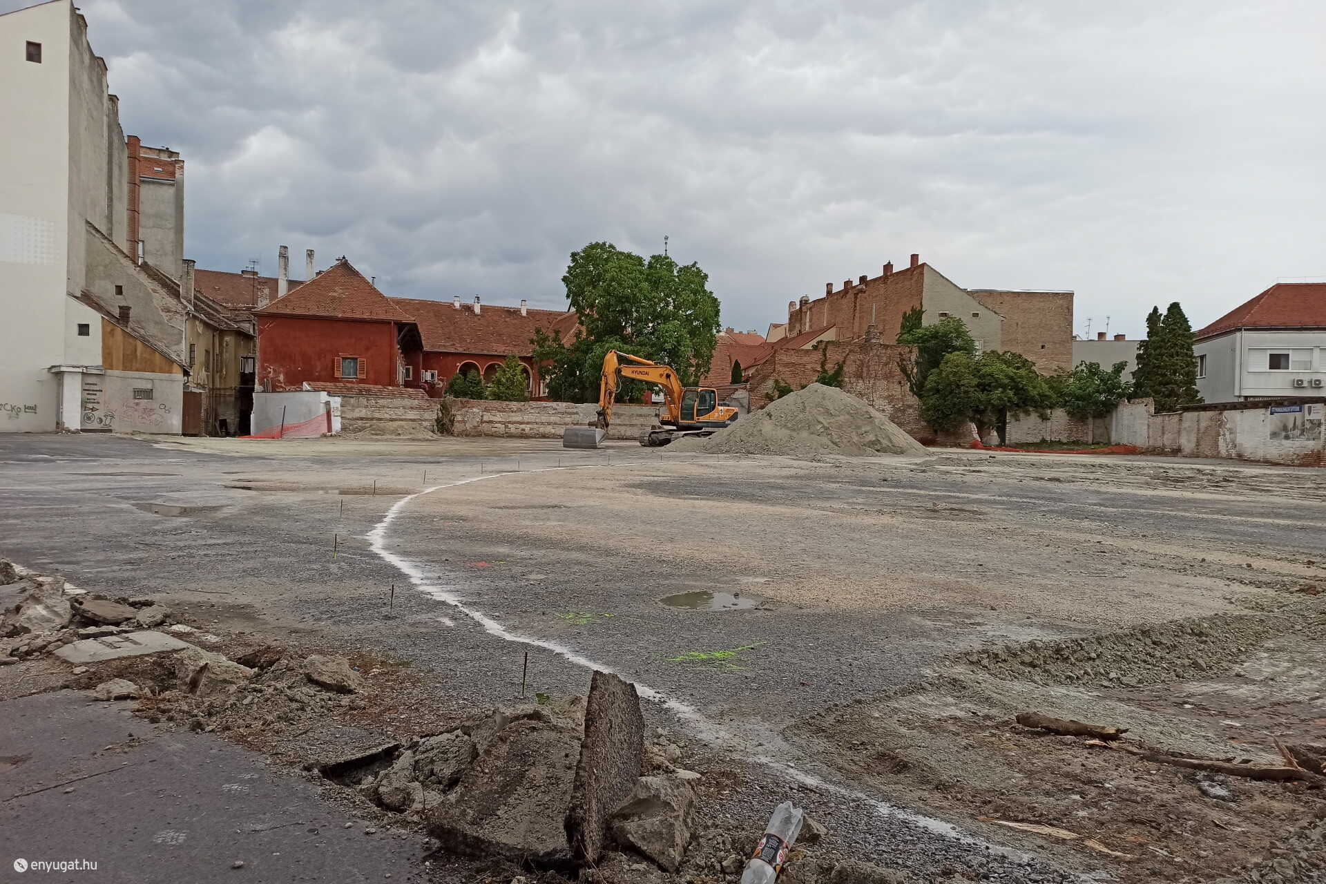Megkezdődött az Árpád utcai parkolóház kivitelezése