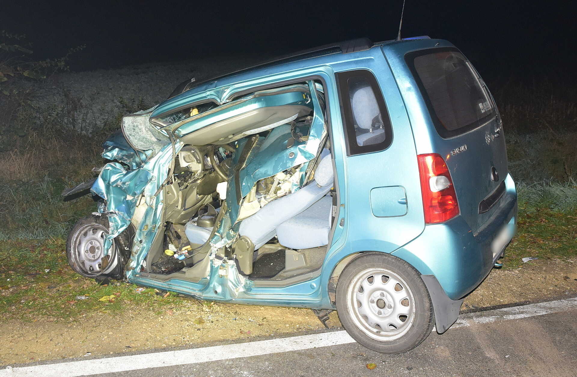 Rosszul lett a sofőr - súlyos baleset Újkérnél, a 84-es főúton