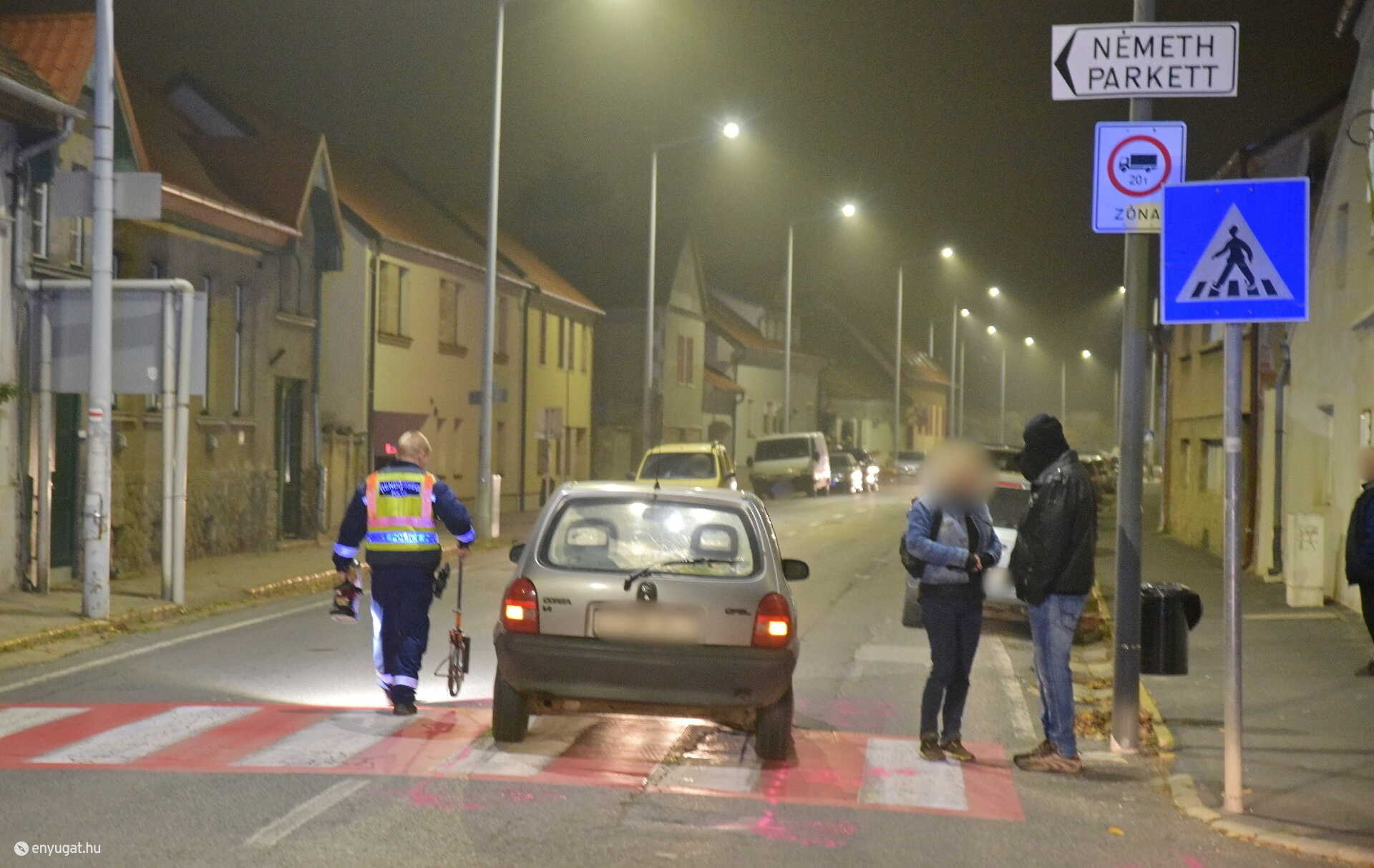 Kiskorú lányt ütött el egy Opel Kőszegen, gyalogátkelőhelyen