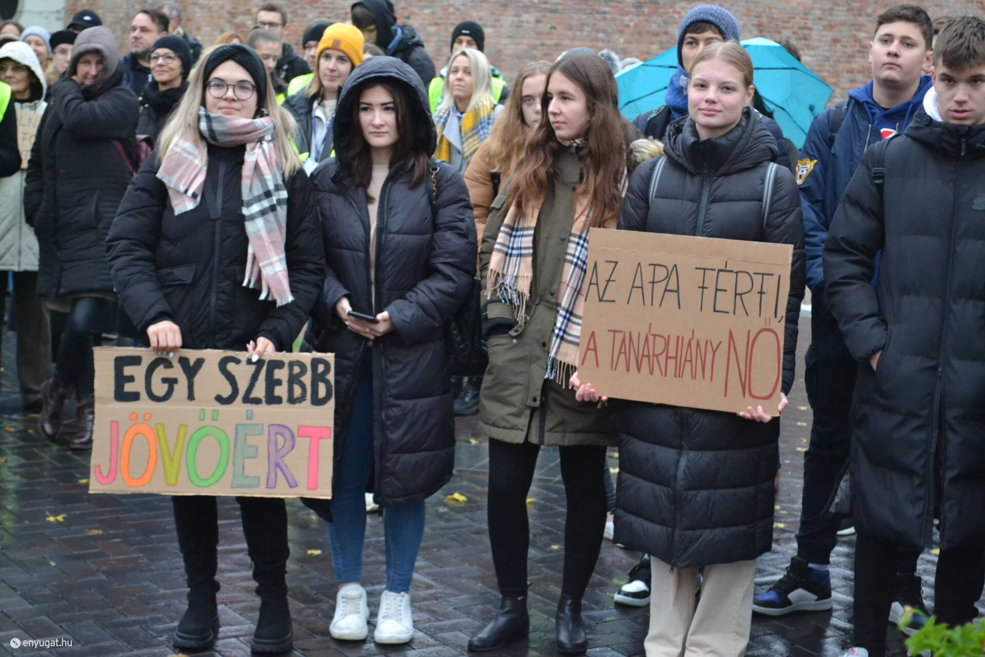 A fiatalok a véleményüket sem titkolták. 