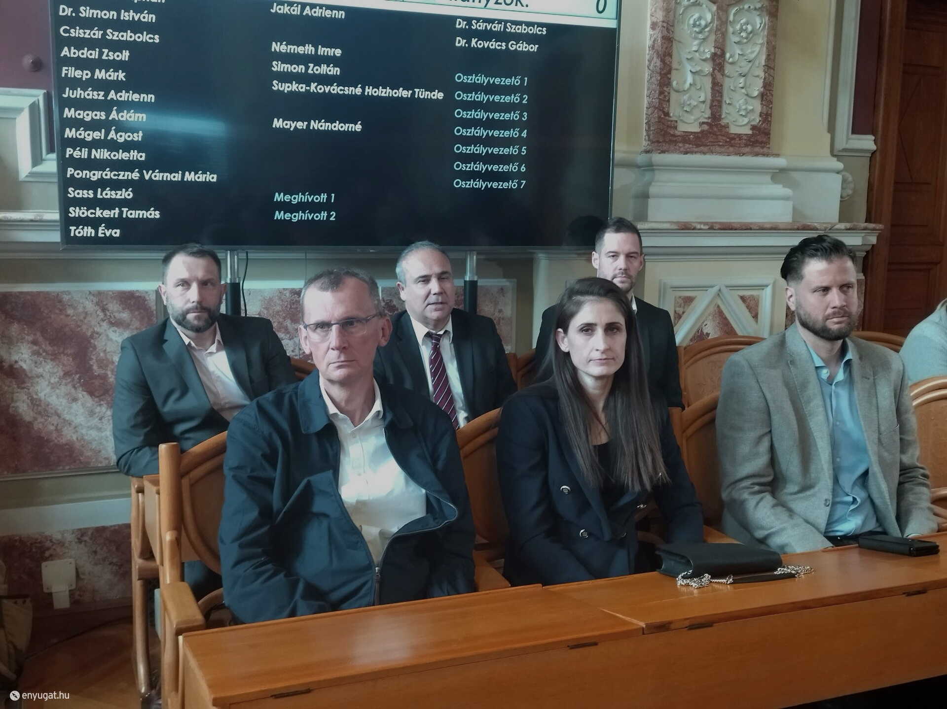 A Sopron Basket és a Soproni Kosárlabda Club képviselői egymásnak is gratulálhattak. 