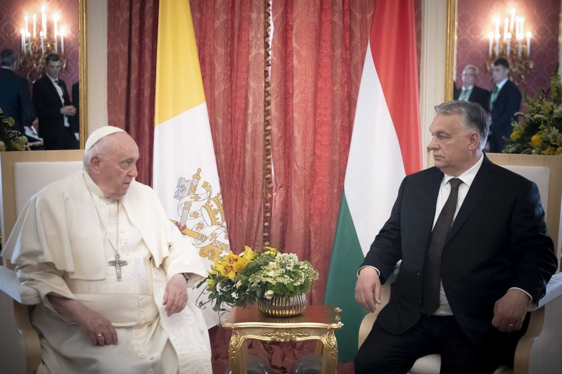 Orbán Viktor és Ferenc Pápa