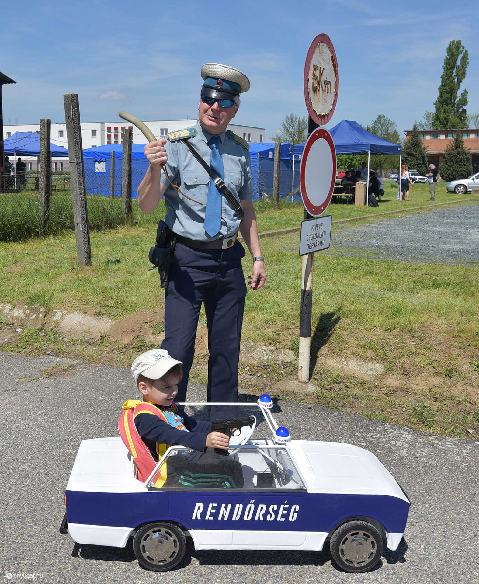 A szombathelyi mini Lada rendőrautó