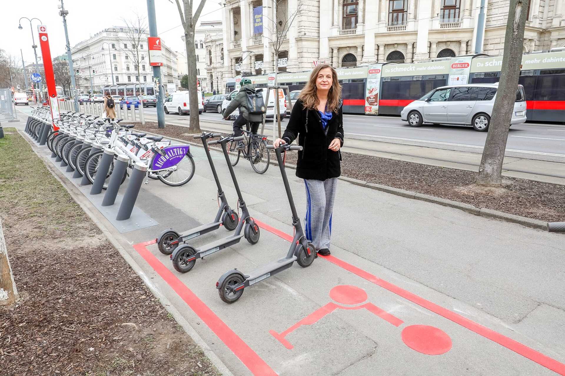 Május 19-től Bécsben sem lehet már akárhol lerakni a közösségi e-rollert