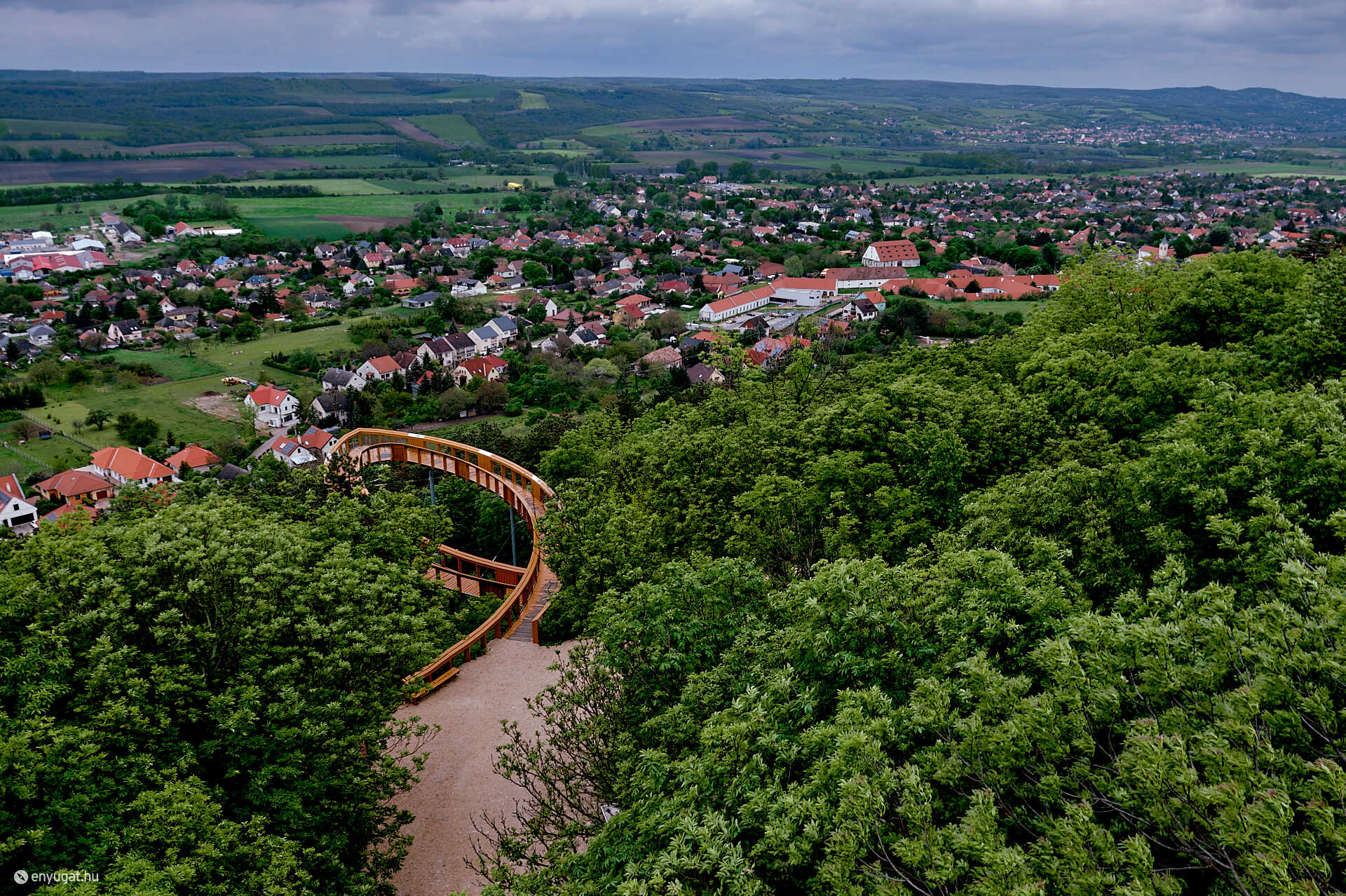 Pannonhalmi lombkorona tanösvény