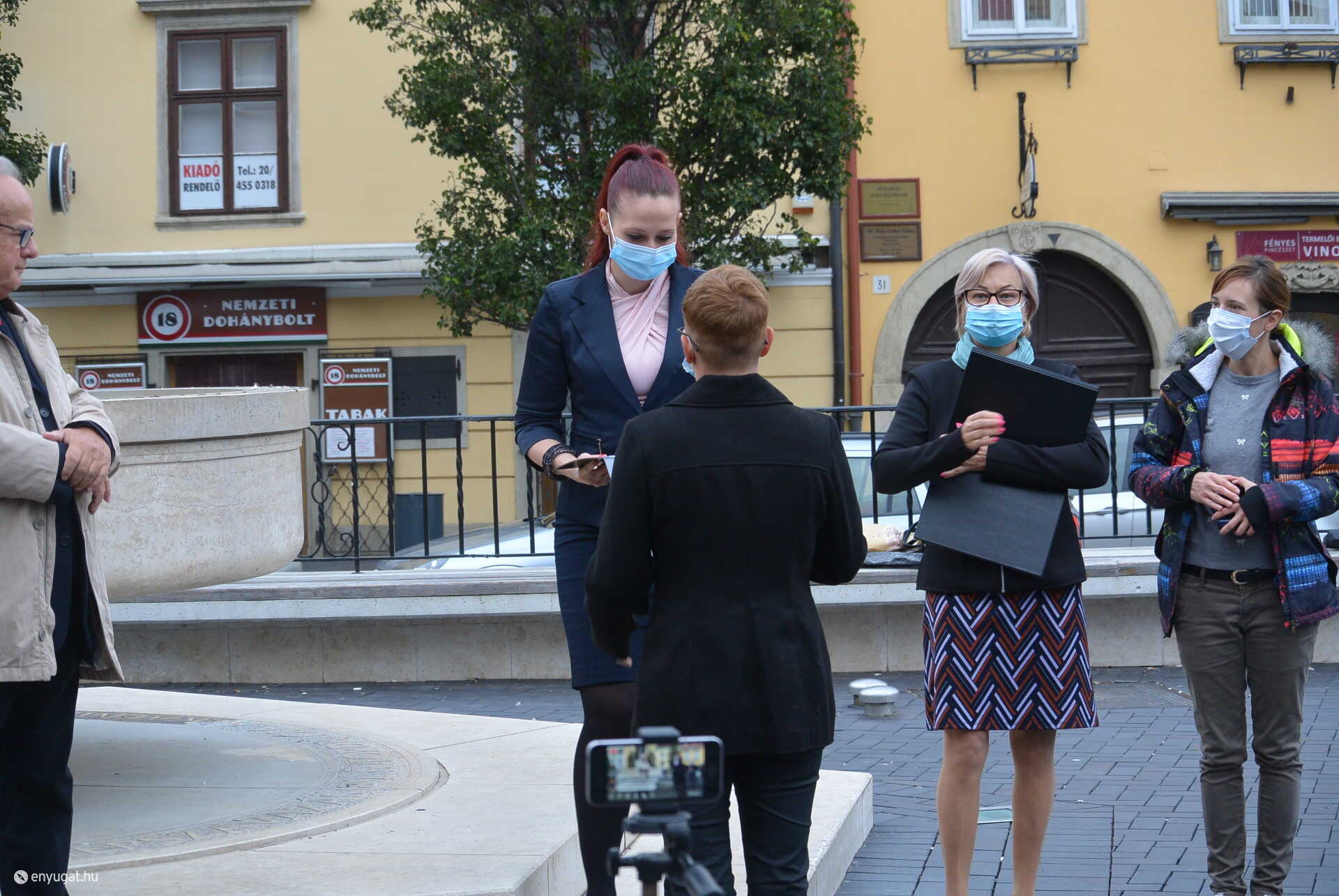 Tölli-Molnár Beáta a Nektek Ugatunk Állatvédő Egyesülettől