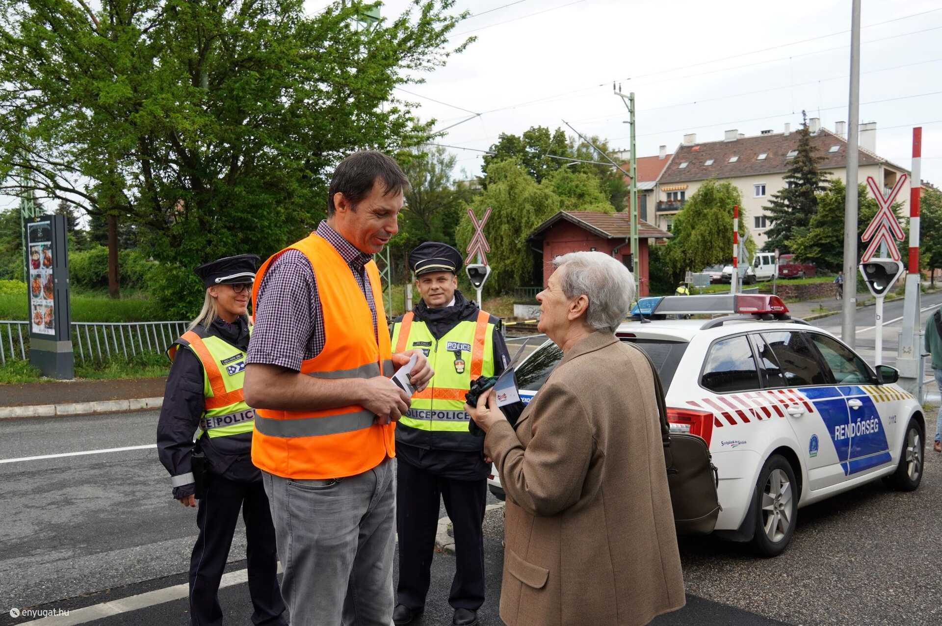 Ellenőriztek is, de az elsődleges cél a figyelemfelkeltés, a balesetmegelőzés  volt.