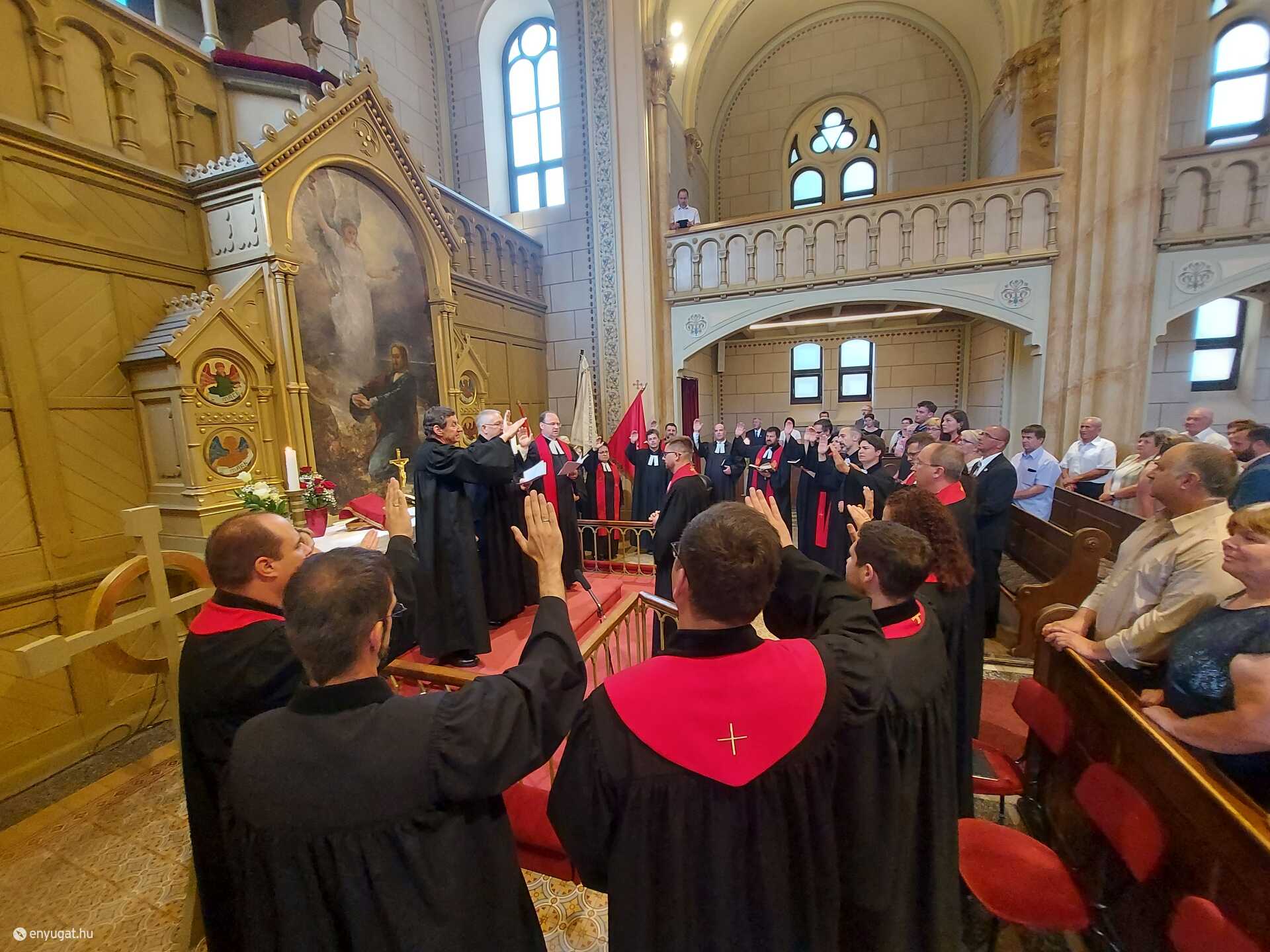  Az ordináció egyik legszebb pillanata 