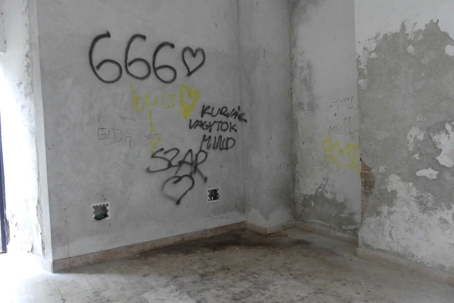 Így néz ki most a Várfalsétány