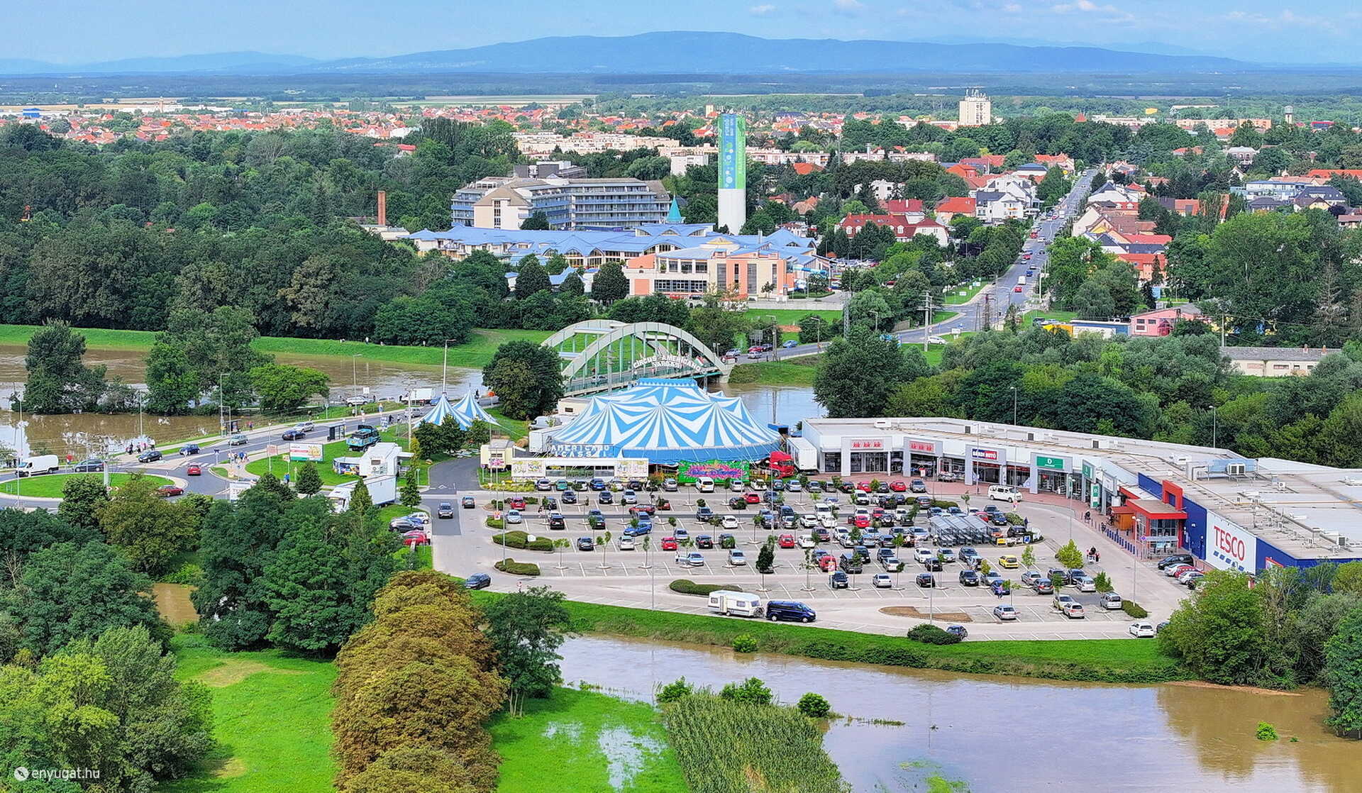 Az áradó Rába Sárvárnál (légifelvétel) - 2023.08.08.