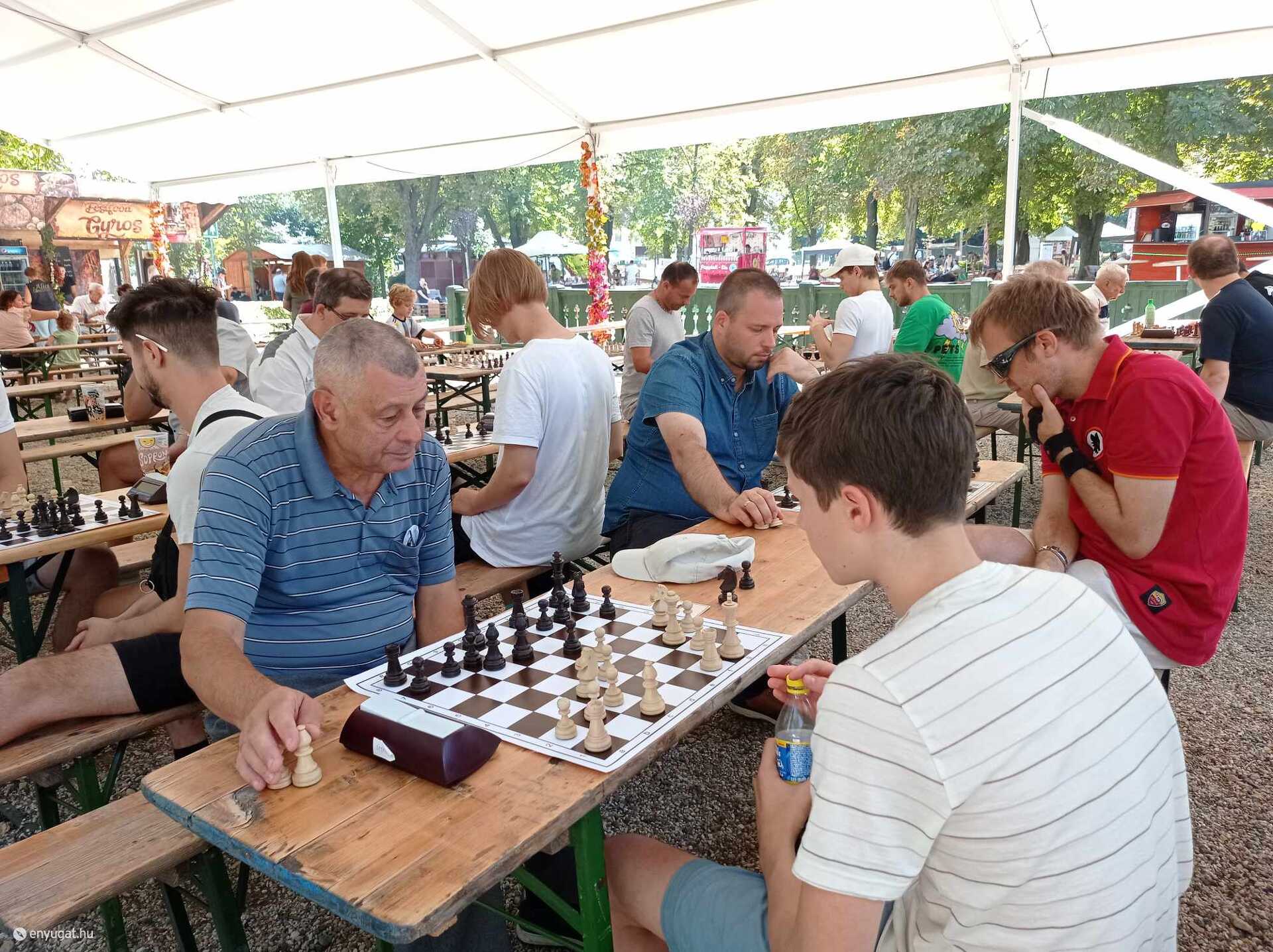 A sakk az elme játéka, nincs korhoz kötve.