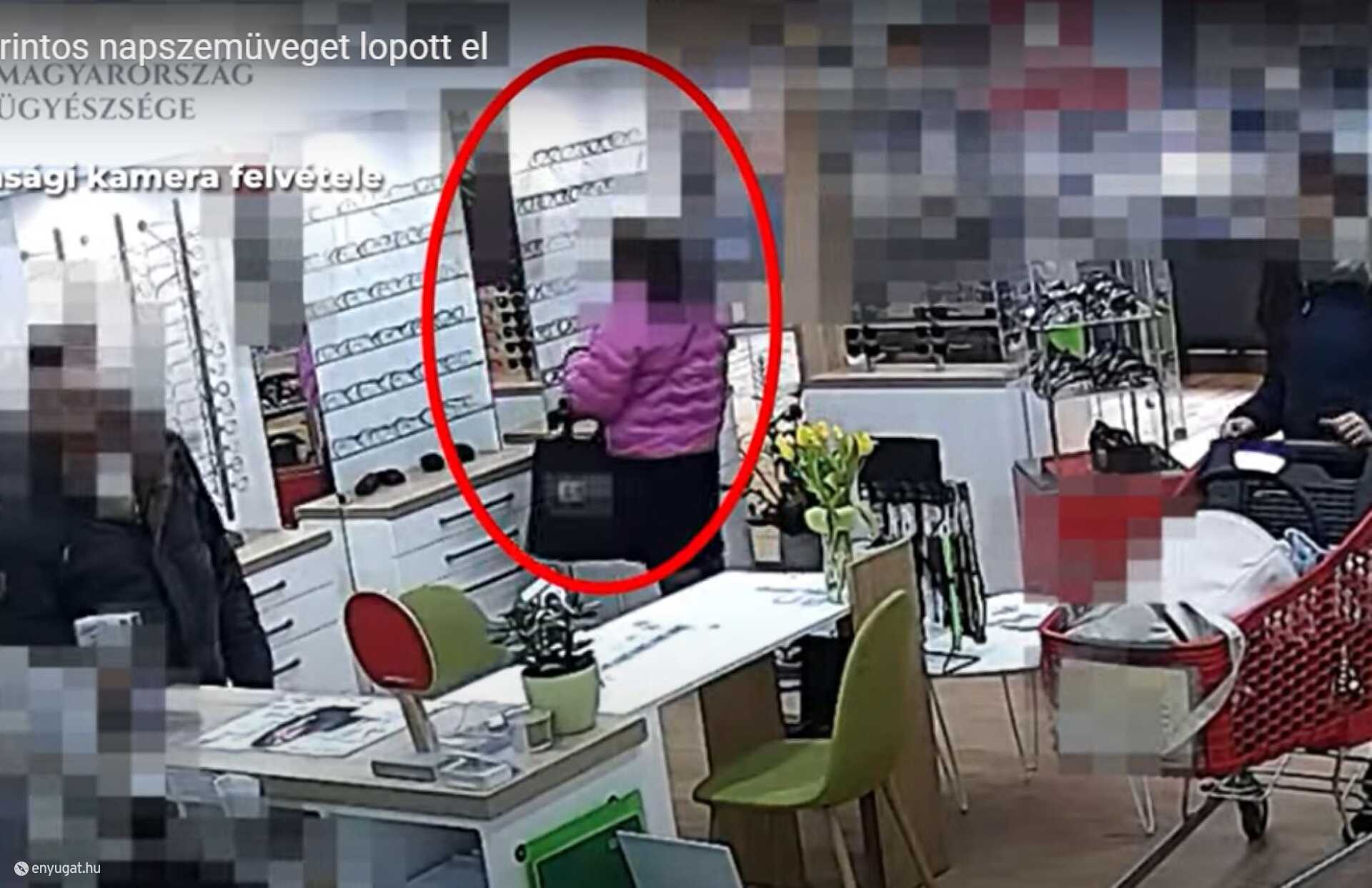 A biztonsági kamera megörökítette a lopást.