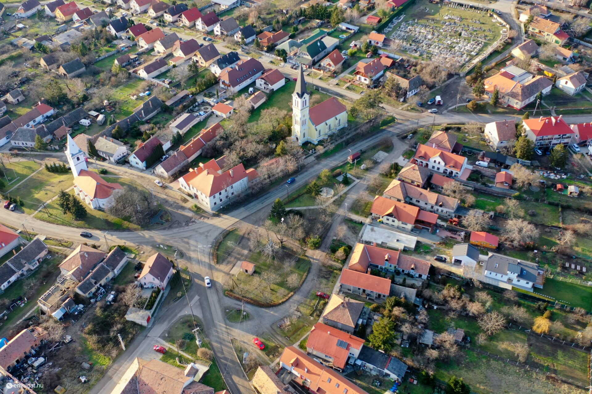 Harka központja madártávlatból Takács Gábor felvételén.