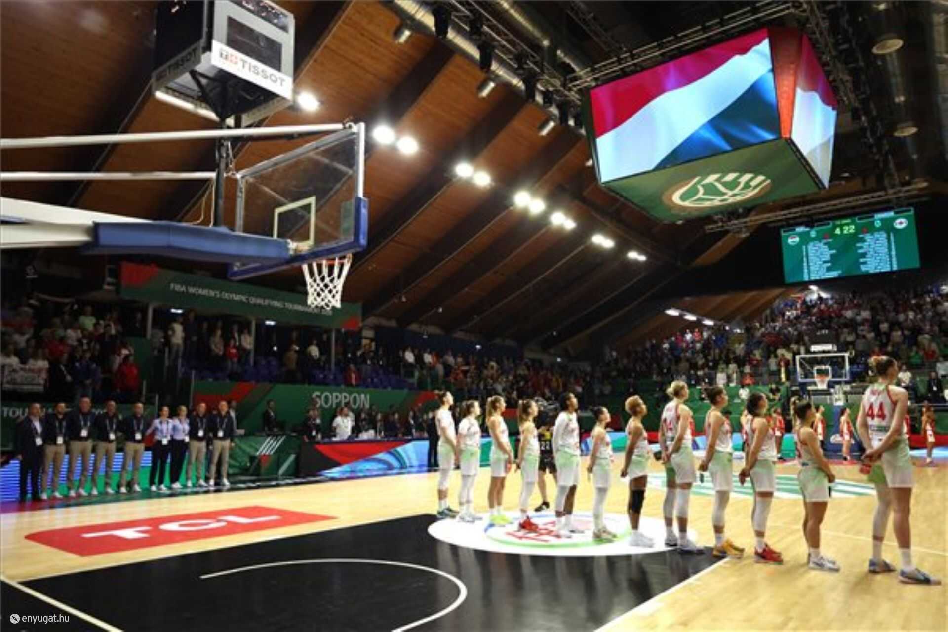 A magyar válogatott játékosai a női kosárlabda olimpiai selejtezőtorna 1. fordulójában.