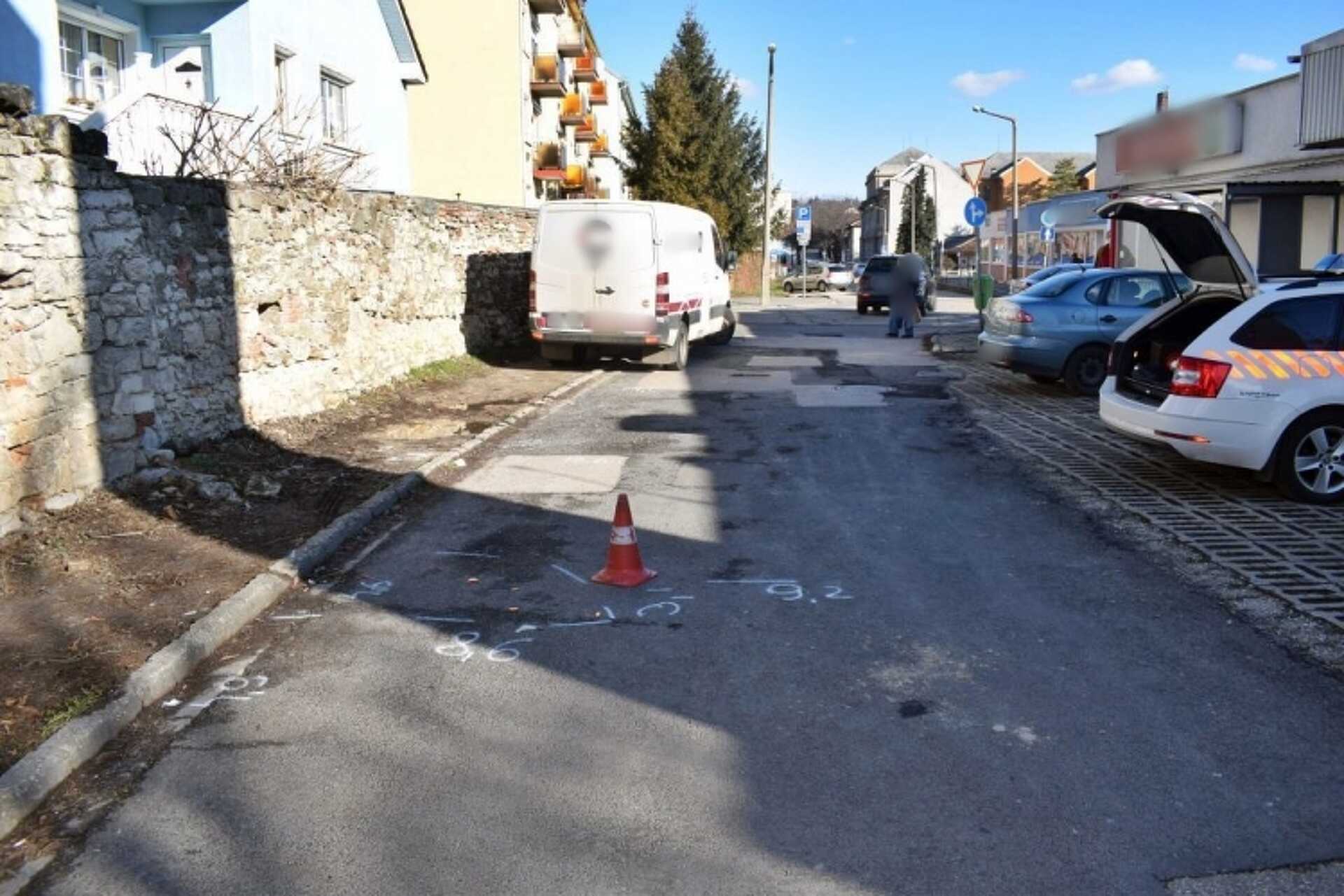 Tolatás közben okozott balesetet