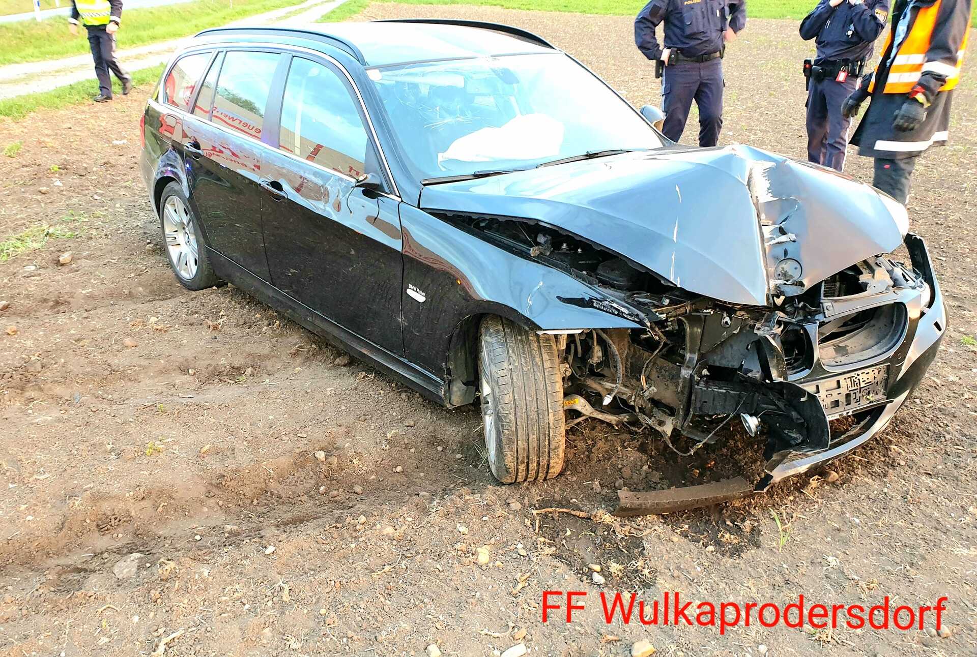 BMW a szántóföldön