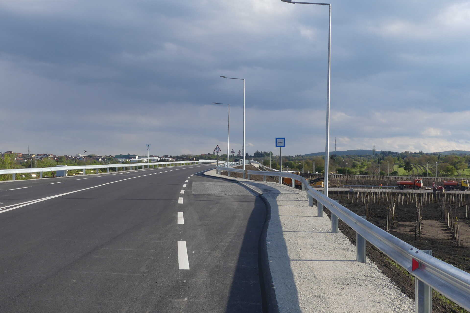 Pozsonyi út, régi vízműtelep autóbuszmegálló