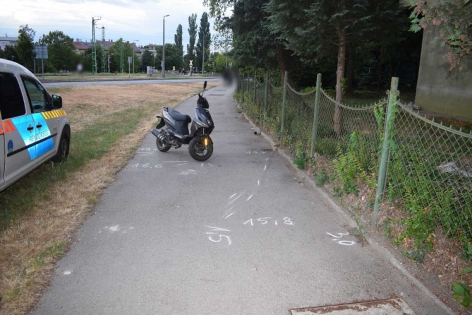 motoros a járdás, baleset