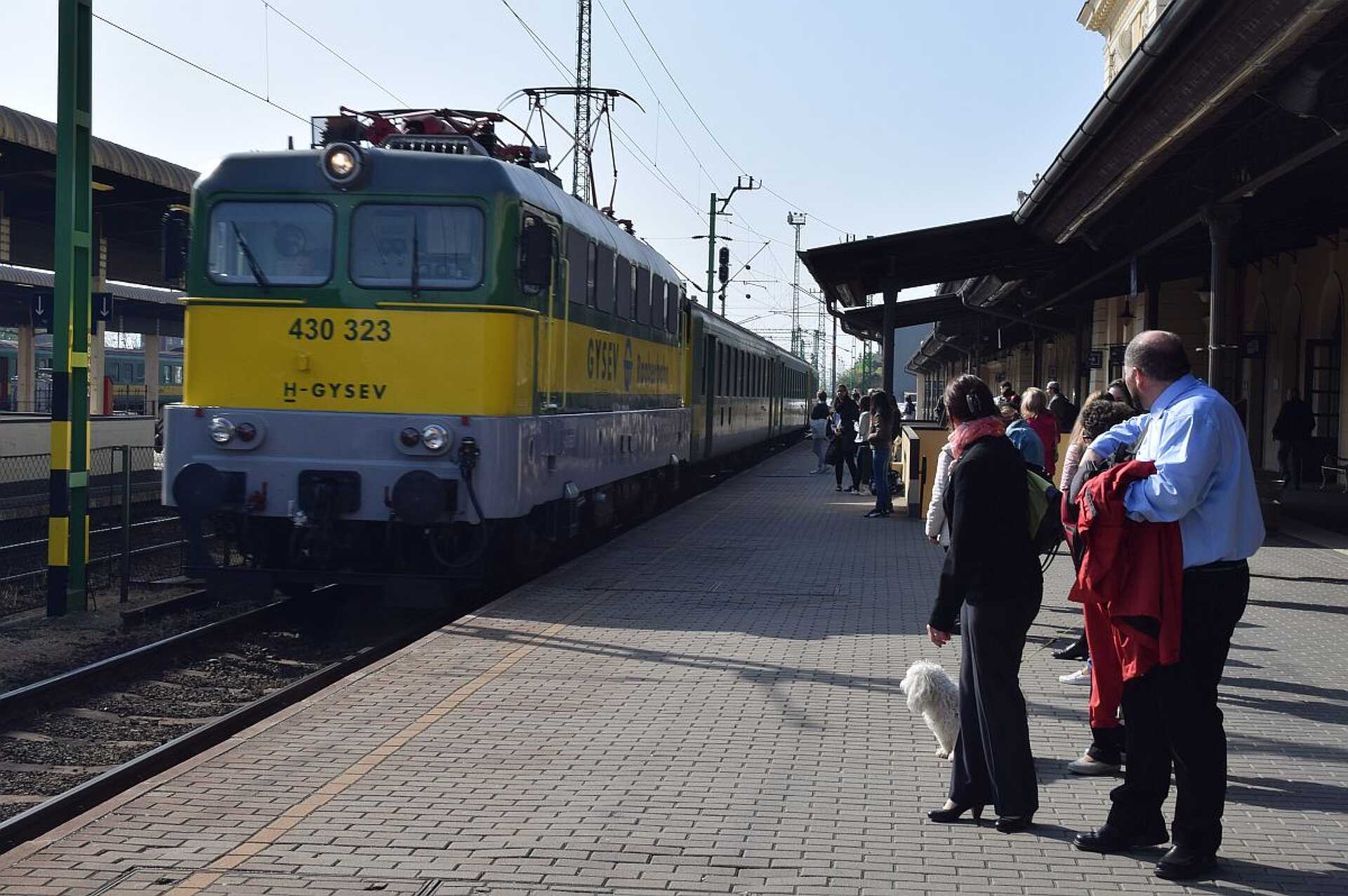 GYSEV, vonat, soproni állomás