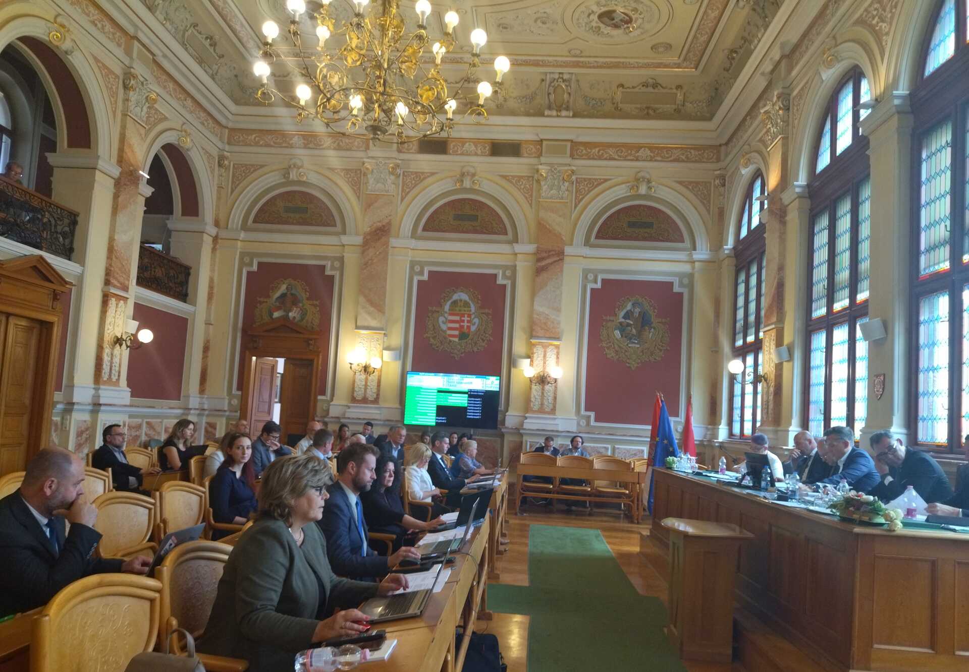Közgyűlés májusban Sopronban: voltak jó kérdések és meglepő válaszok is.