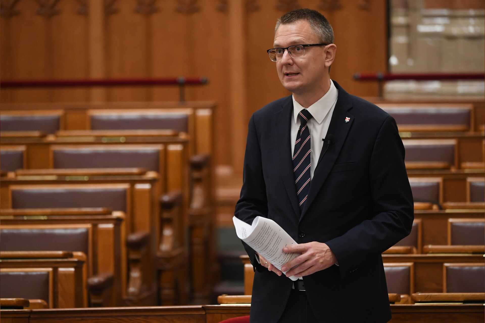 Rétvári Bence