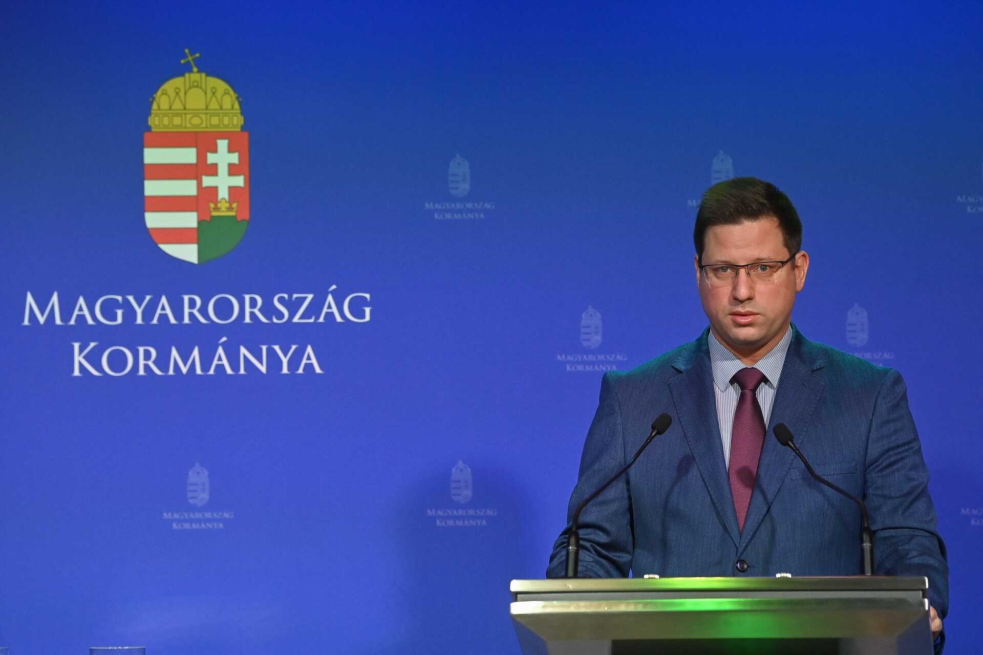 Kormányinfó, Gulyás Gergely