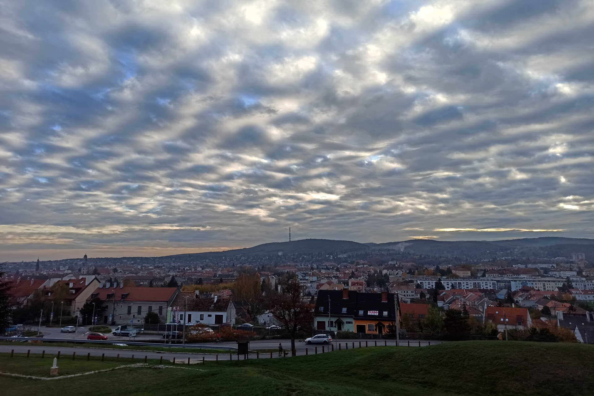 Sopron látványos felhők alatt